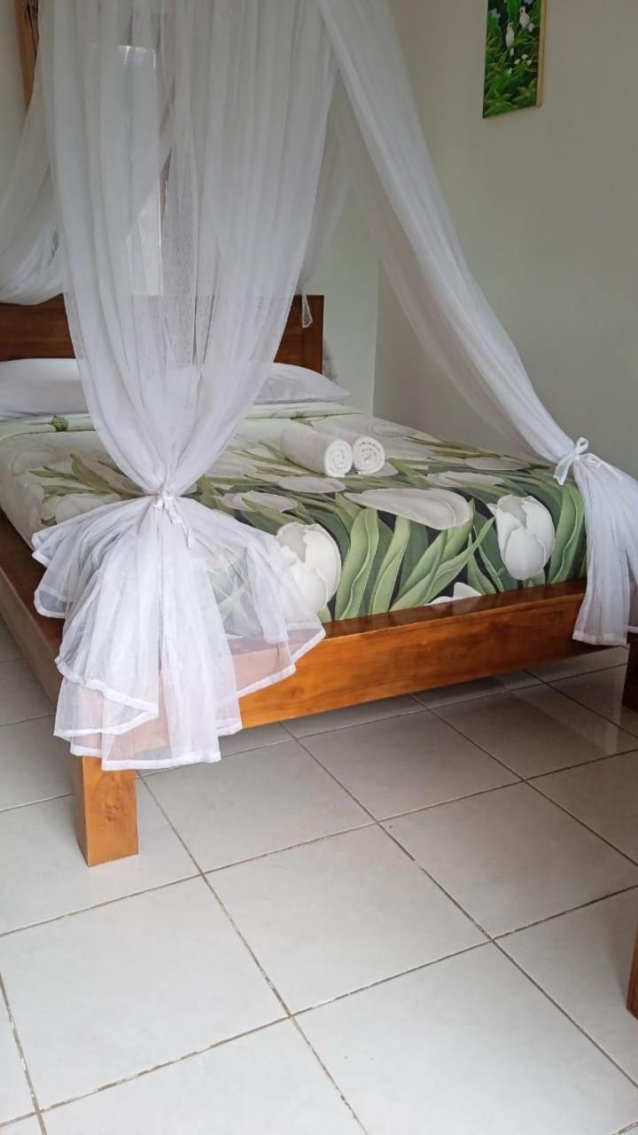 Meme Royak Bed & Breakfast *