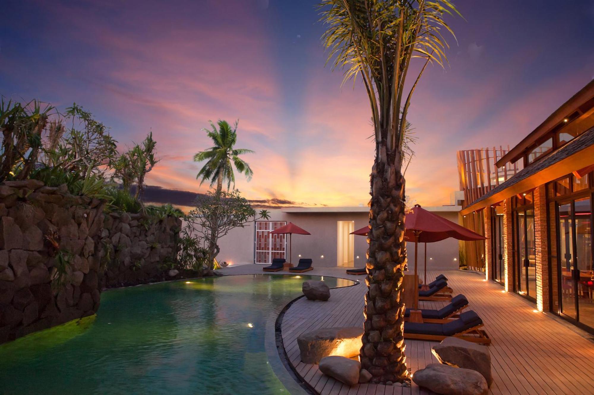 Maca & Bali Seminyak (Bali)