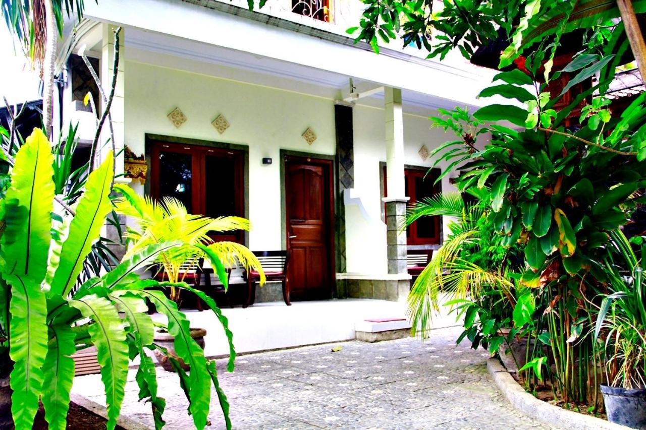 Wisma tamu Nakula 2*