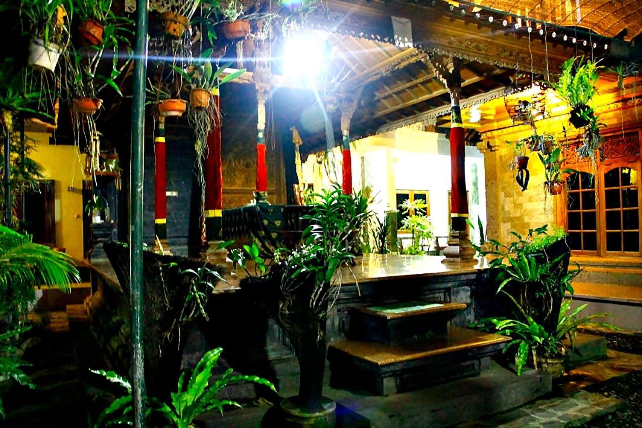 Wisma tamu Nakula Kuta (Bali)