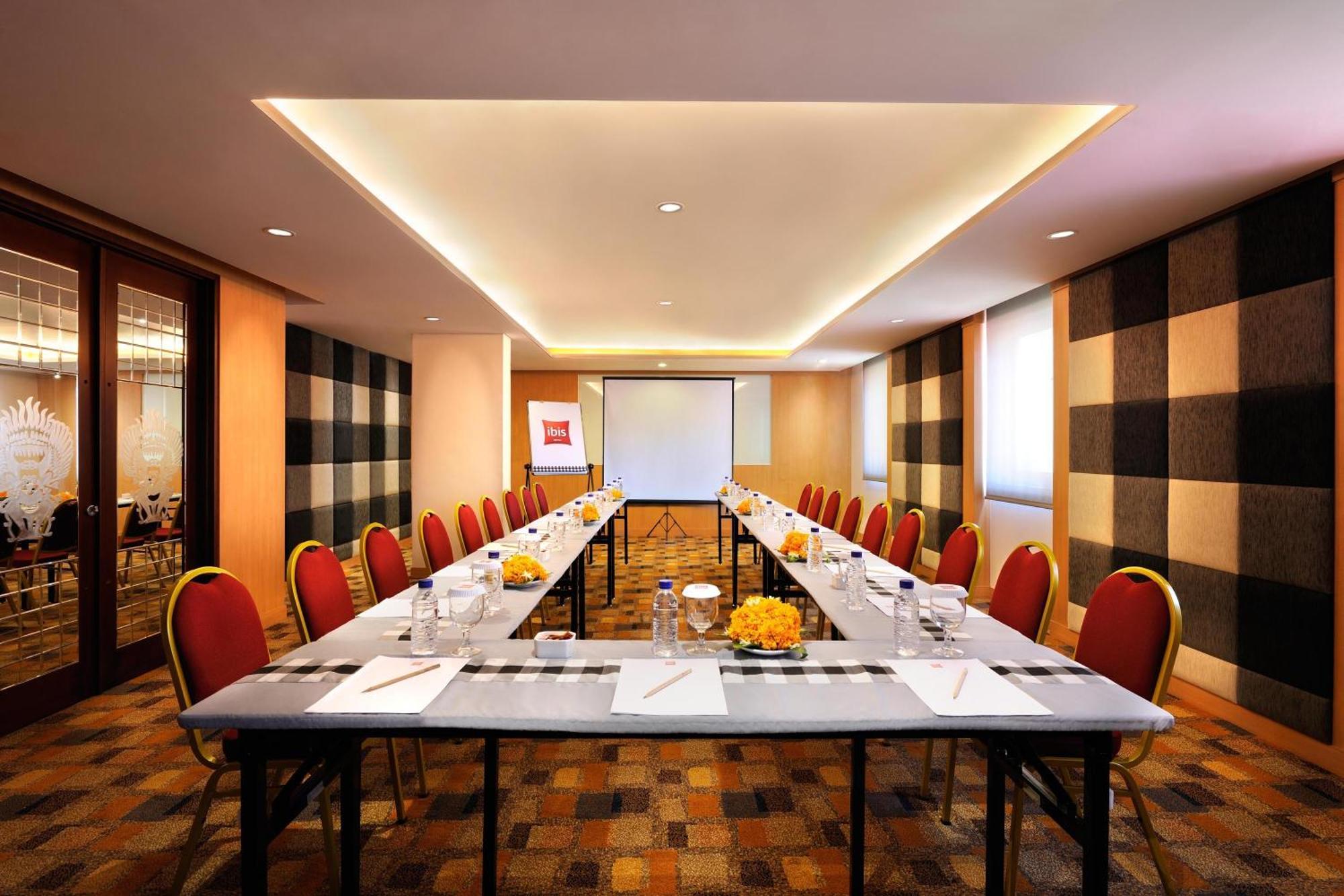 Hotel Ibis Bali Kuta 3*