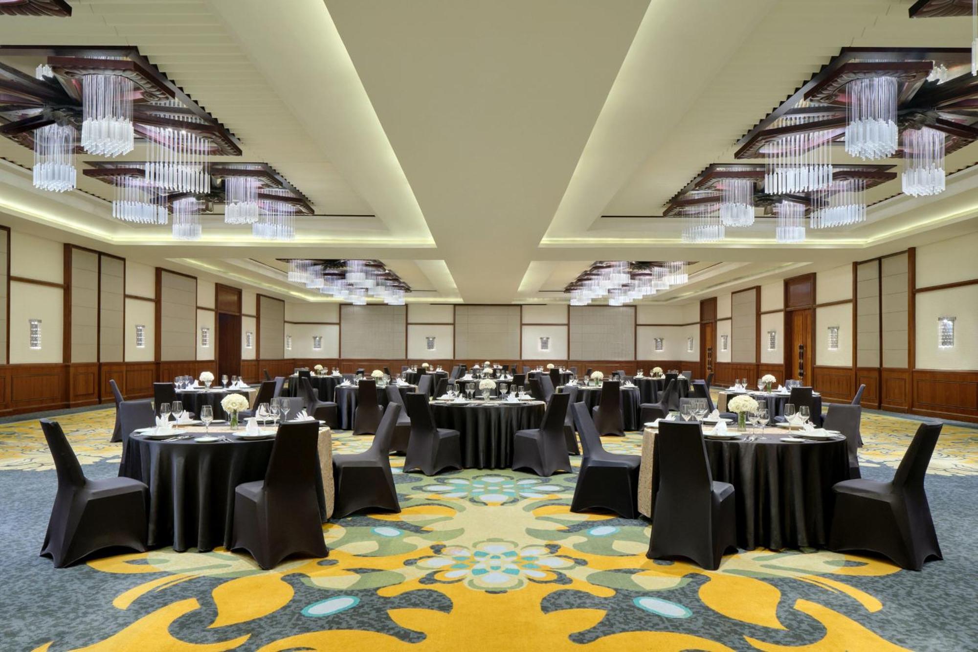 Resort Sheraton Bali Kuta 5*