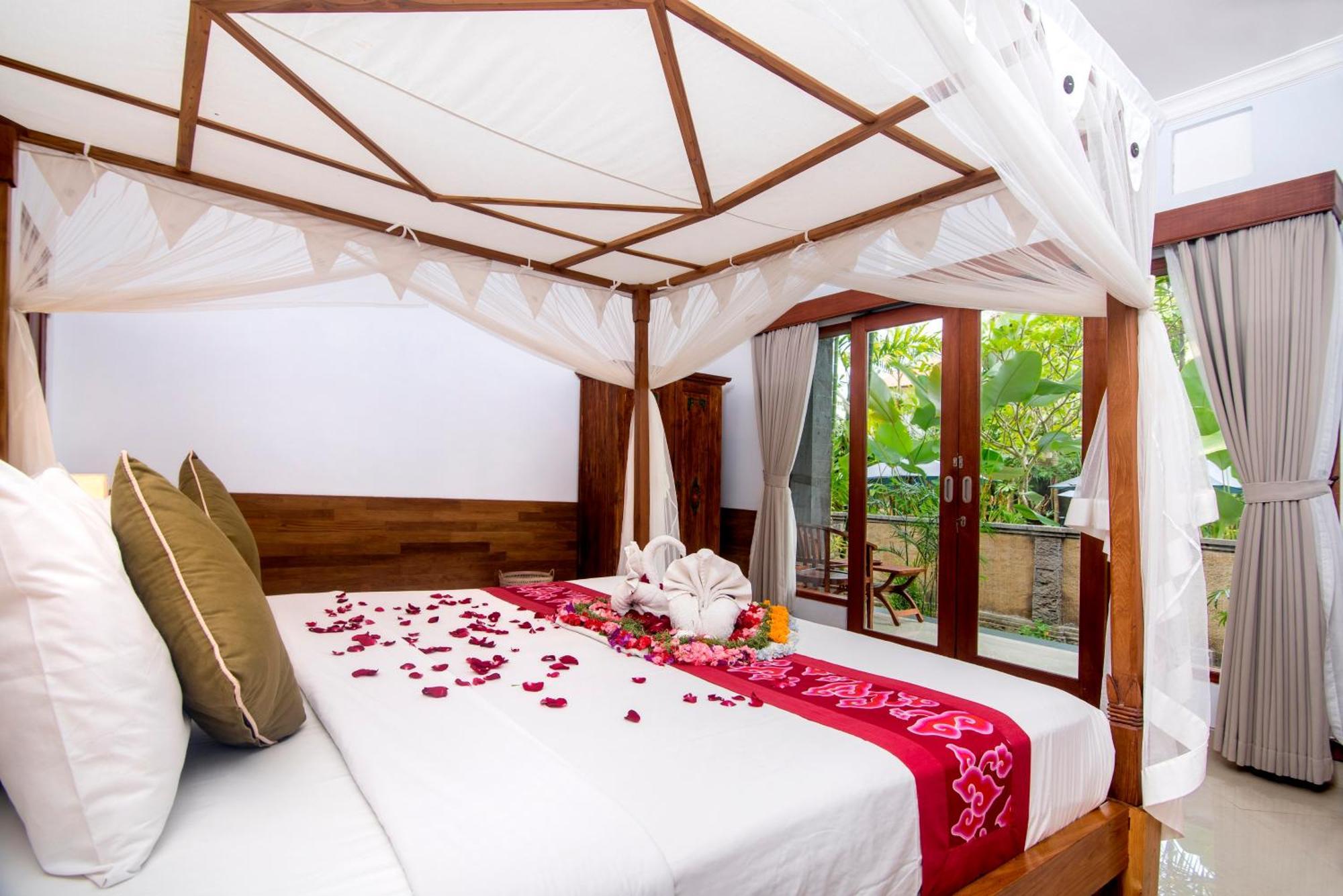 Holiday park Alam Dania 4*