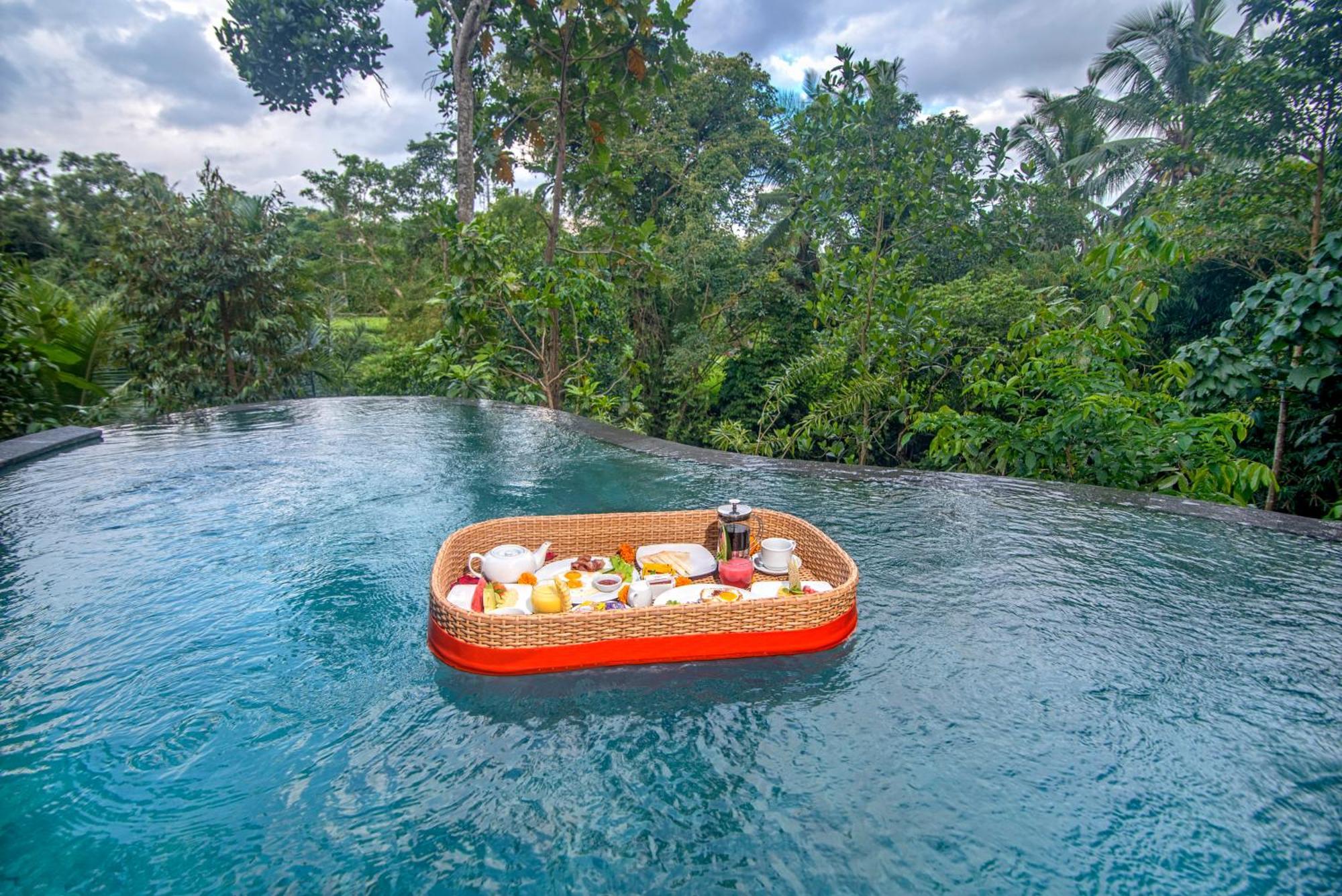 Holiday park Alam Dania 4*