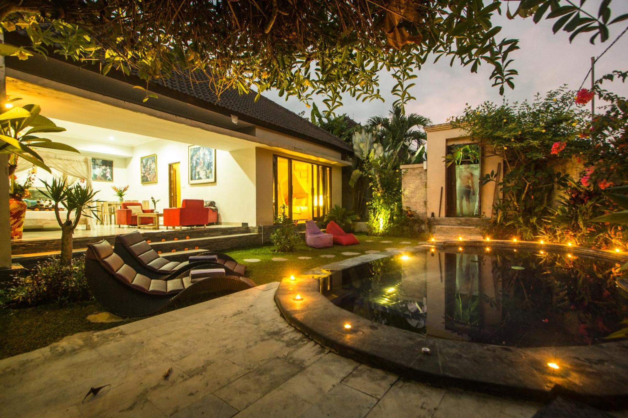 Villa Ratna *