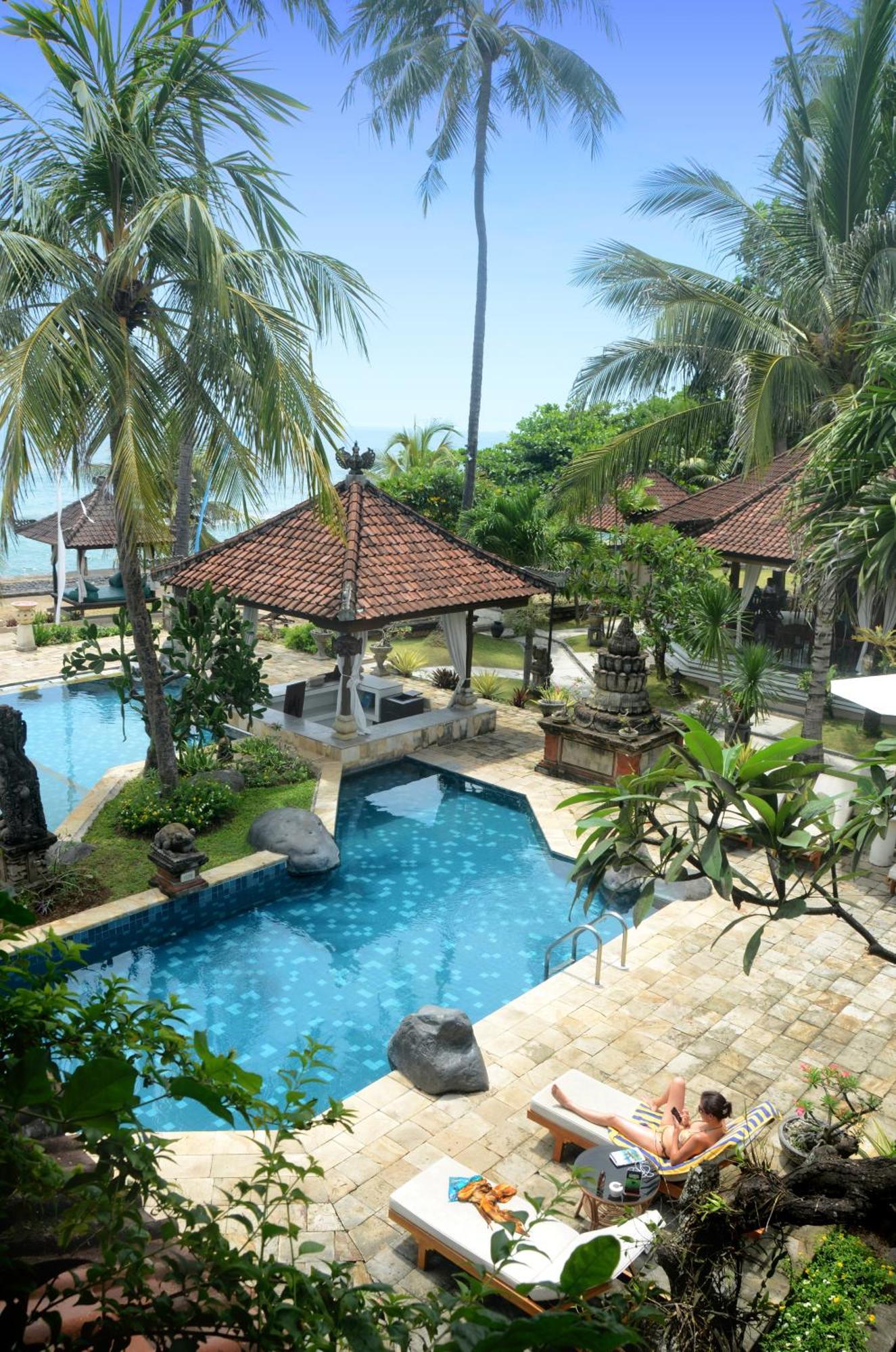 Puri Bagus Resort 4*