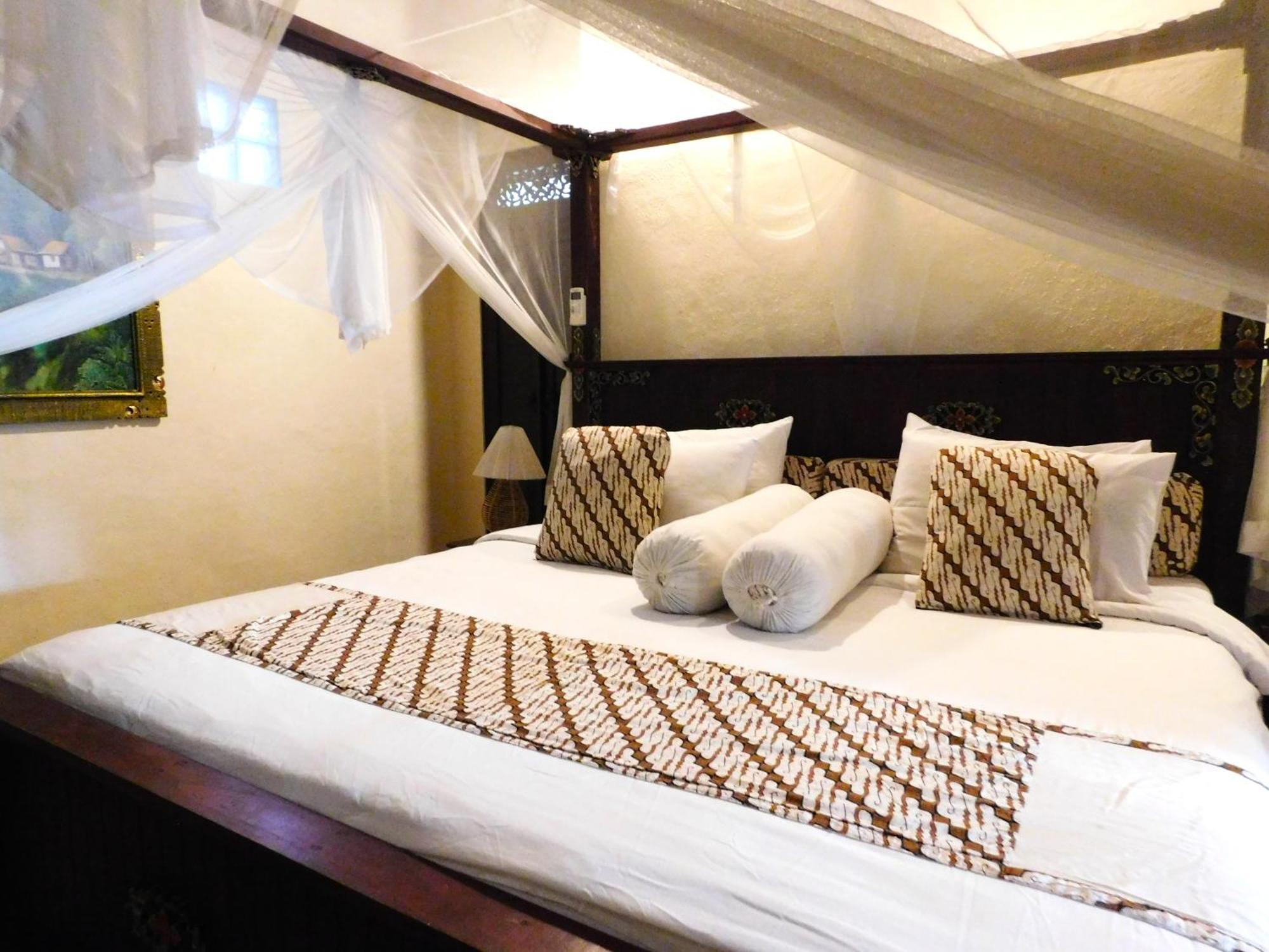 Merta House Jasan Village *
