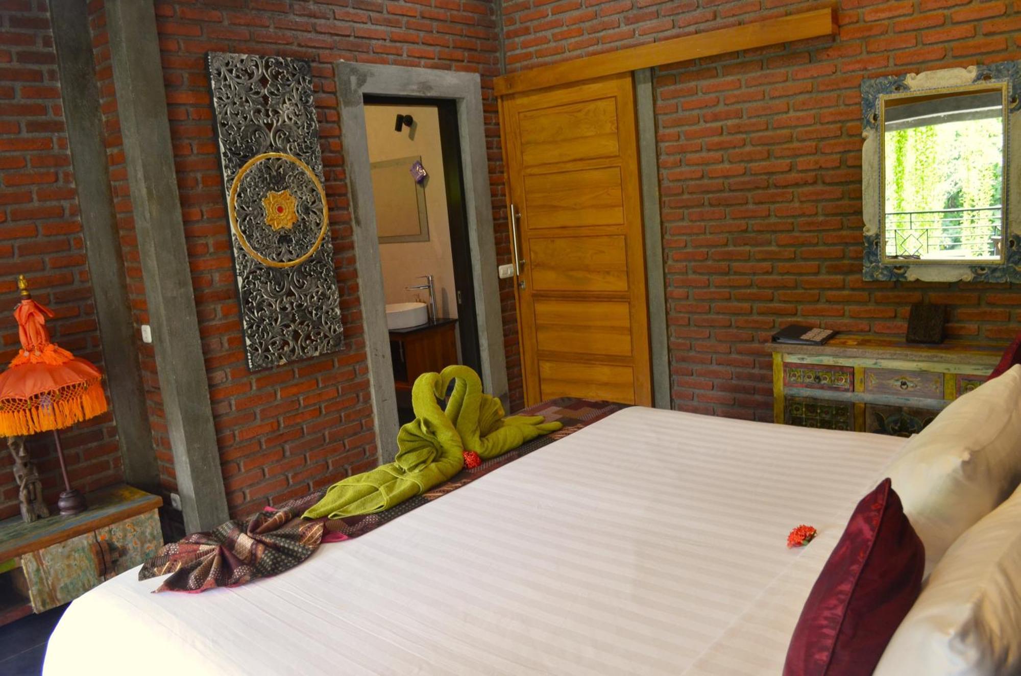 Hotel Alamanda 3*