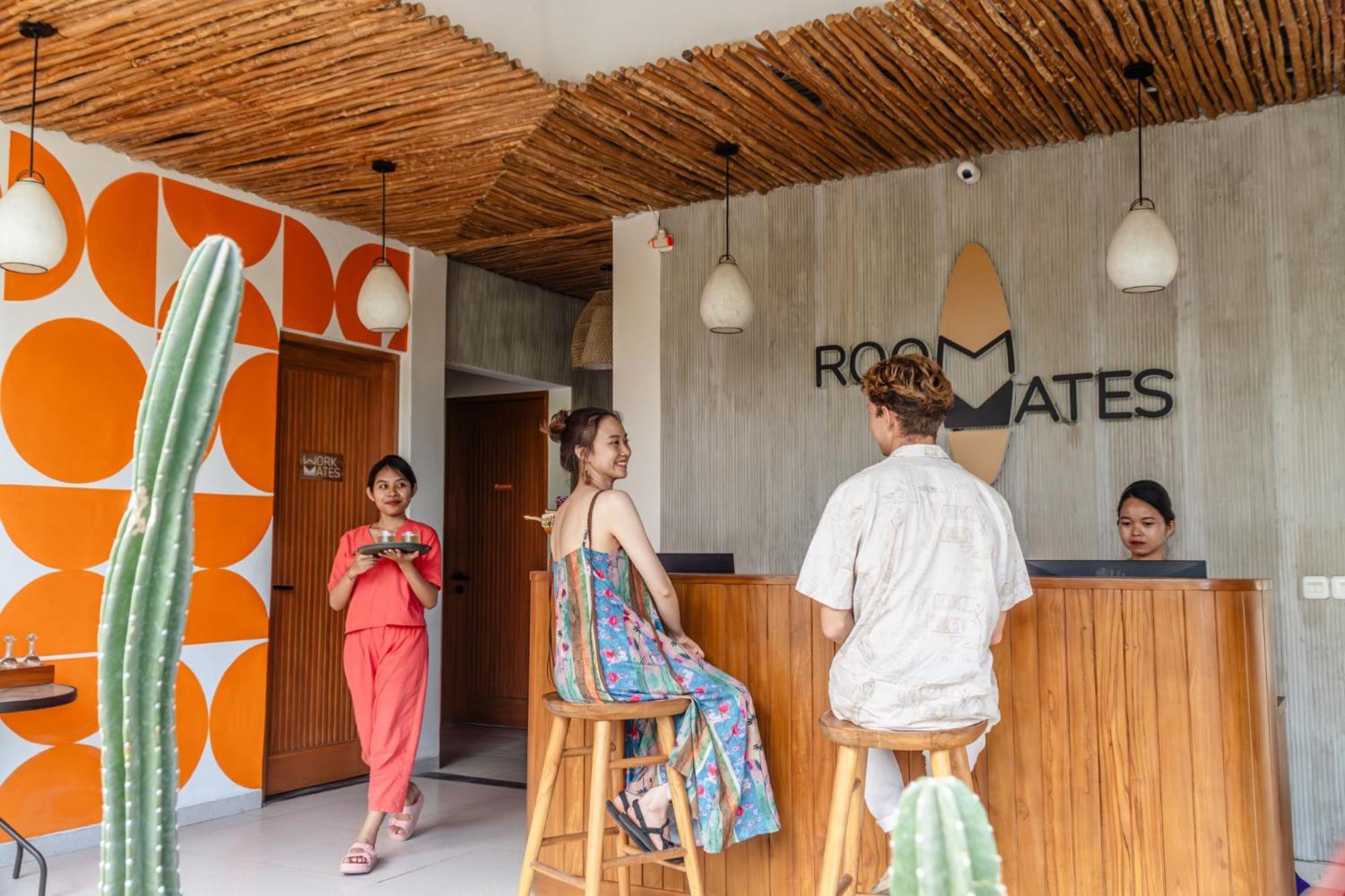 Roomates Surf Camp By Ini Vie Hospitality Hostel *