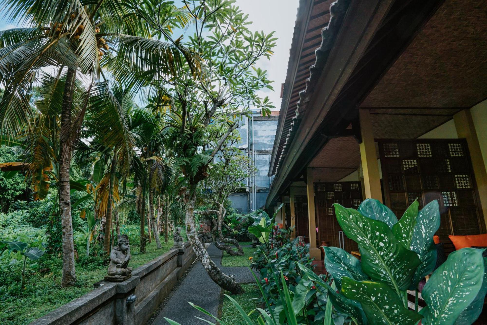 Jati Guest house 2*