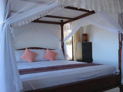 Warung Ary & Bed & Breakfast *