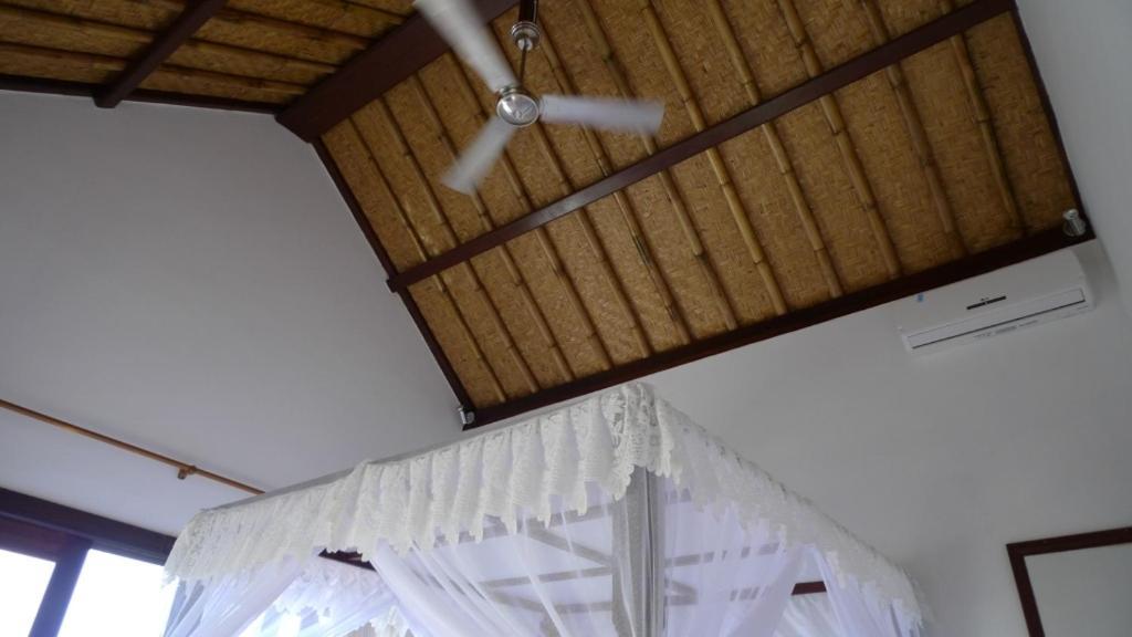 Bed & Breakfast Warung Ary & *
