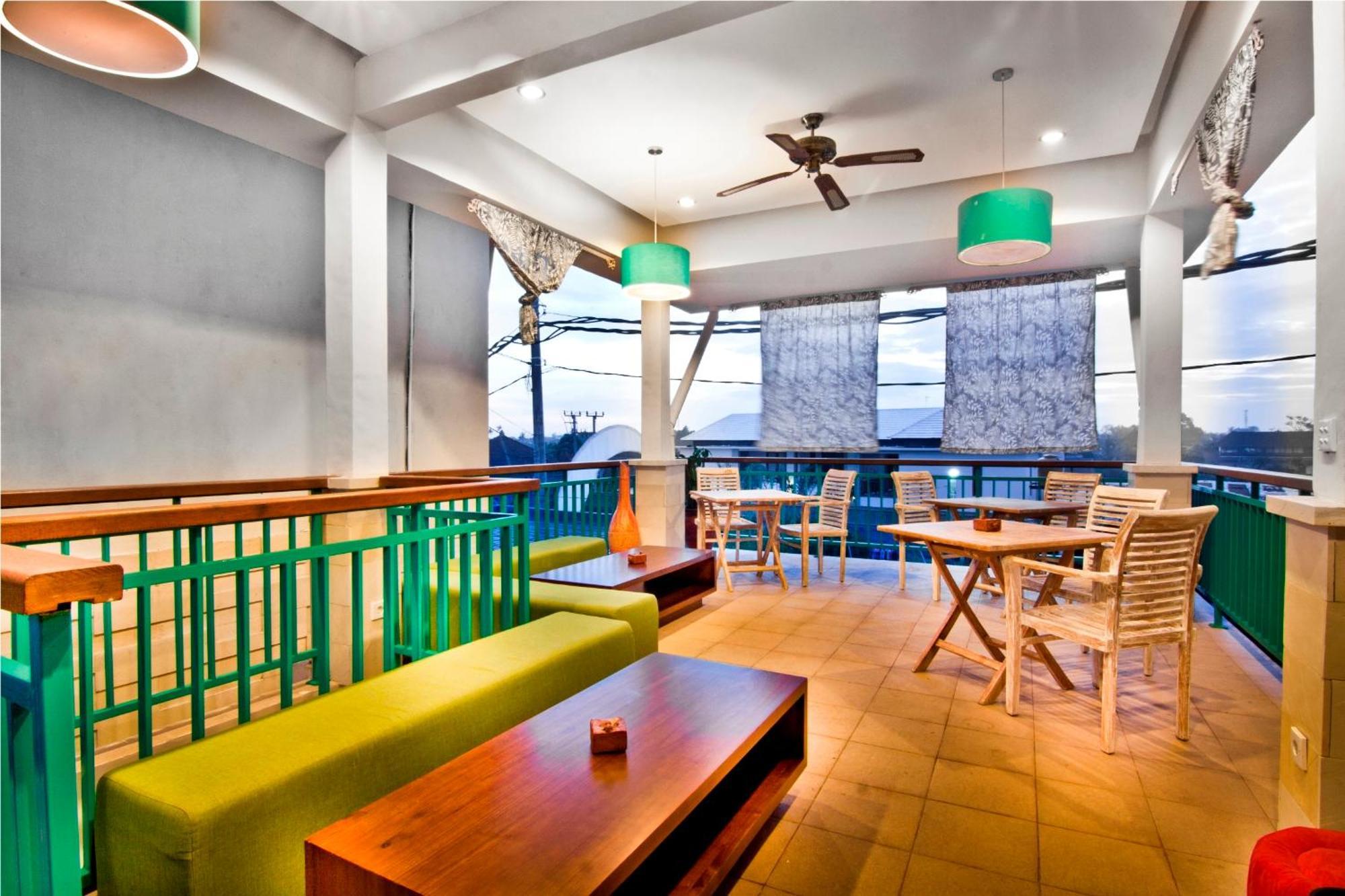 The Zhurga Aparthotel 3*