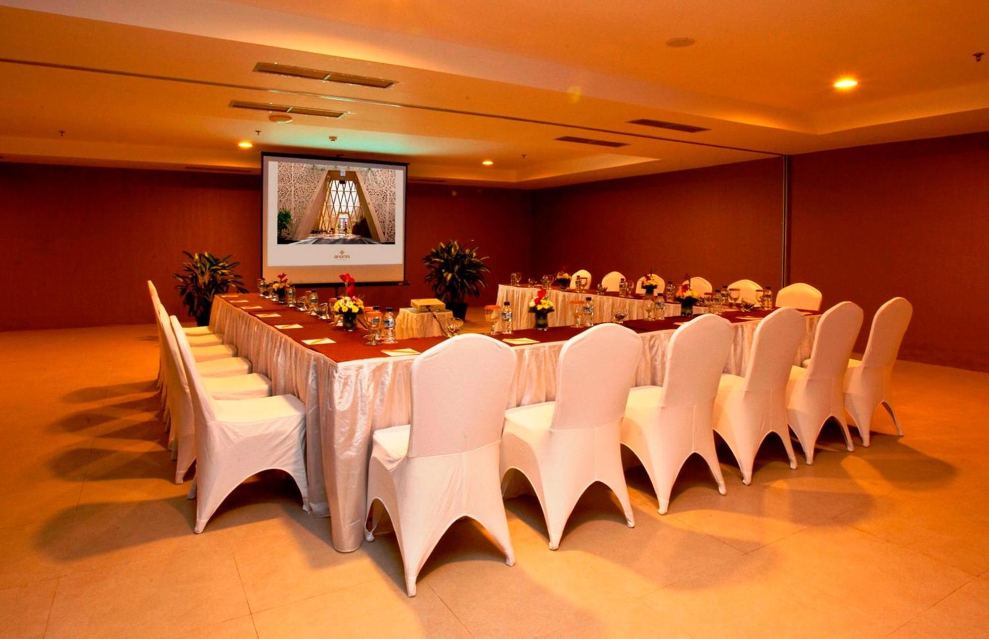 Ananta Hotel
