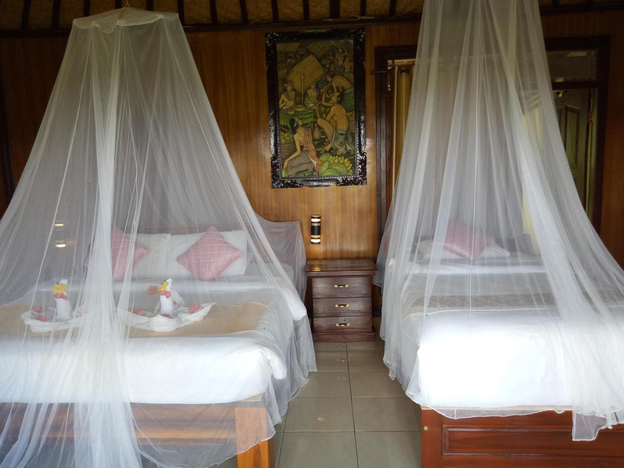 Atres Holiday park *