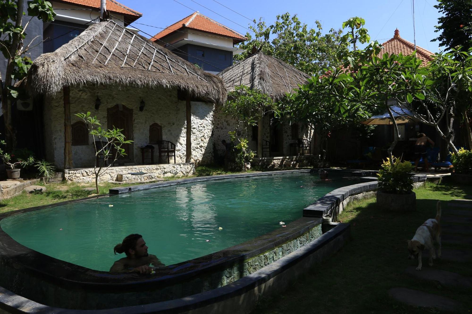Satria 2* Uluwatu (Bali)