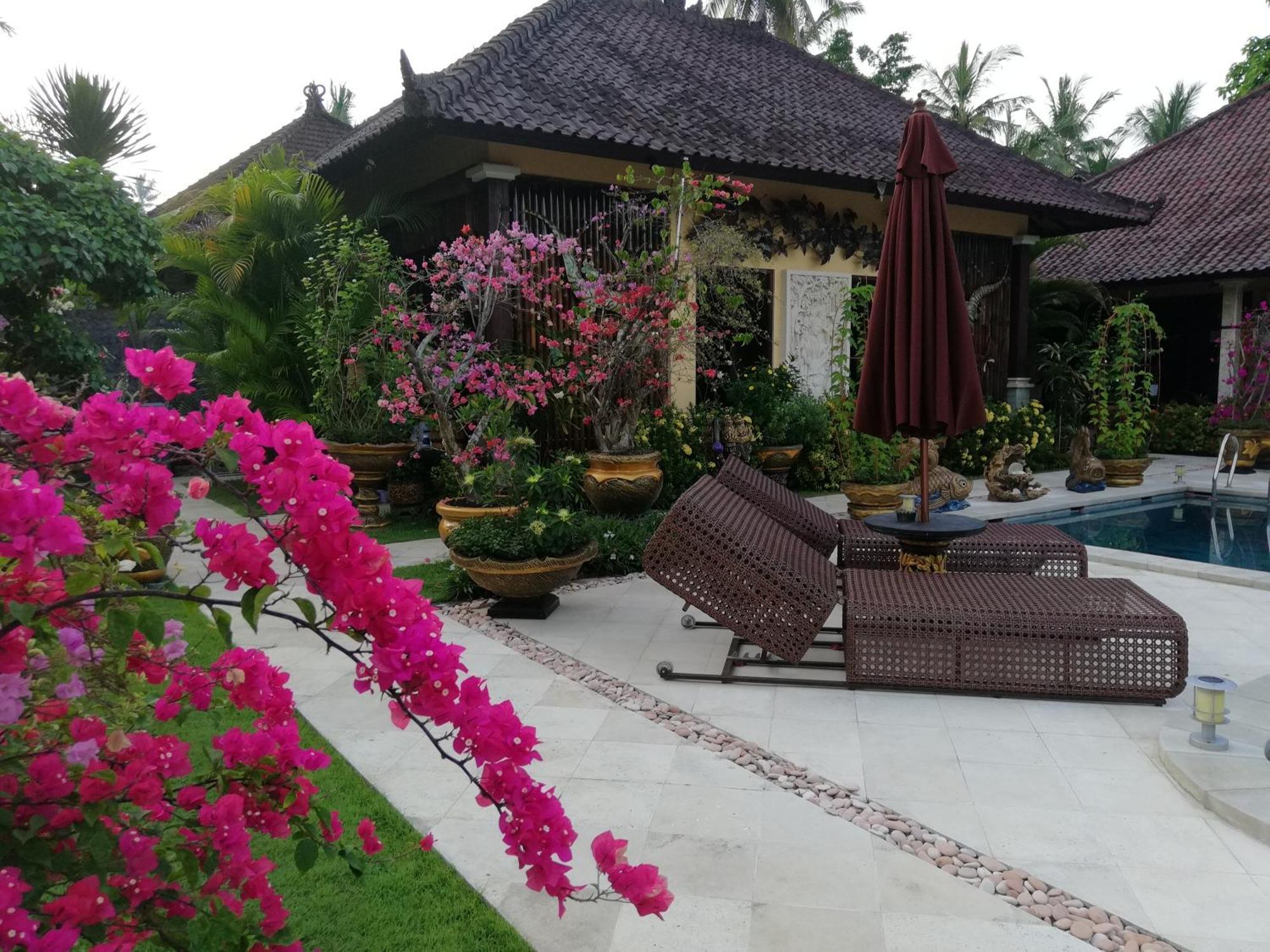 Gusmania Villa Candi Dasa (Bali)