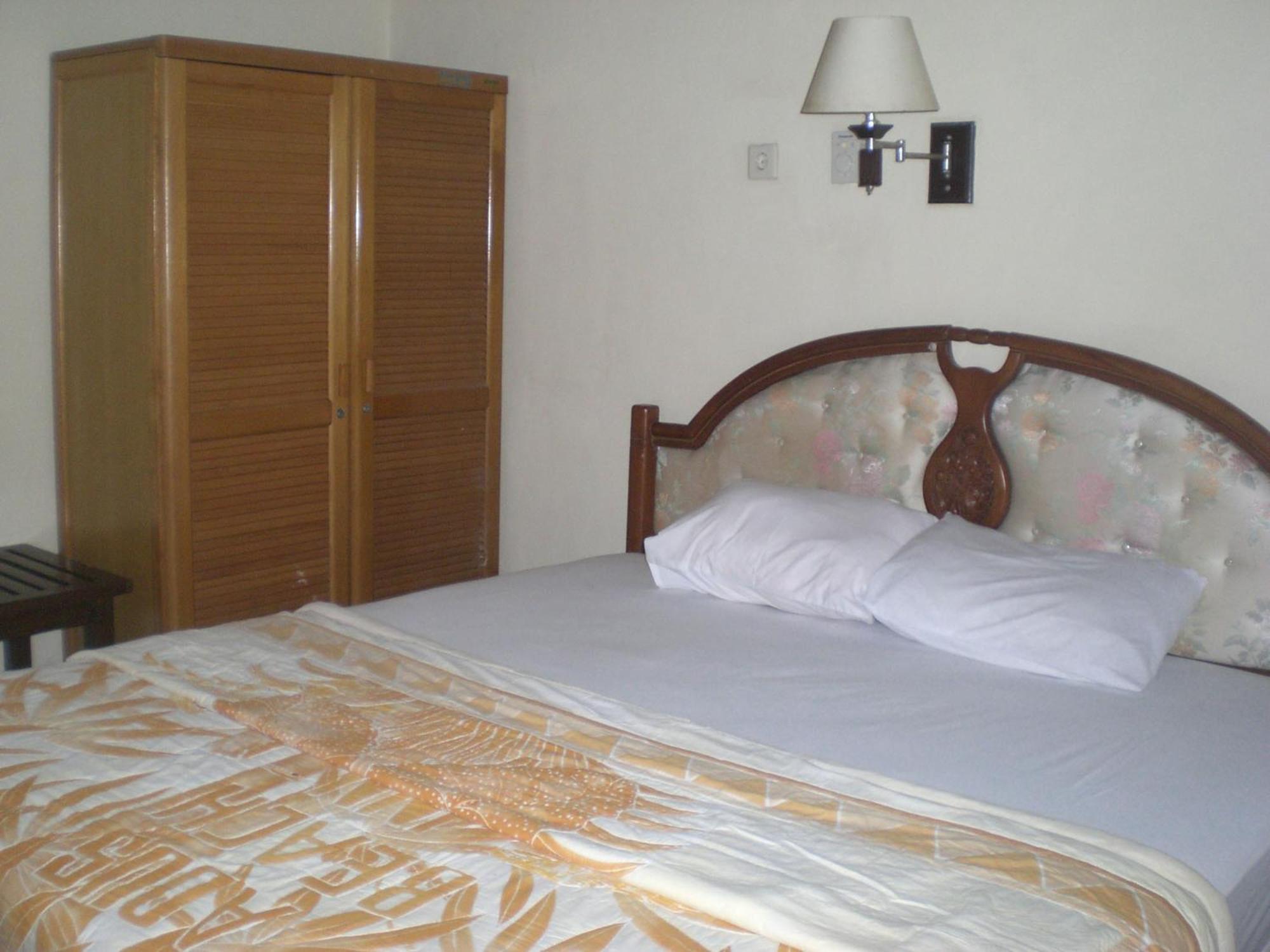 Adus Legian (Bali)