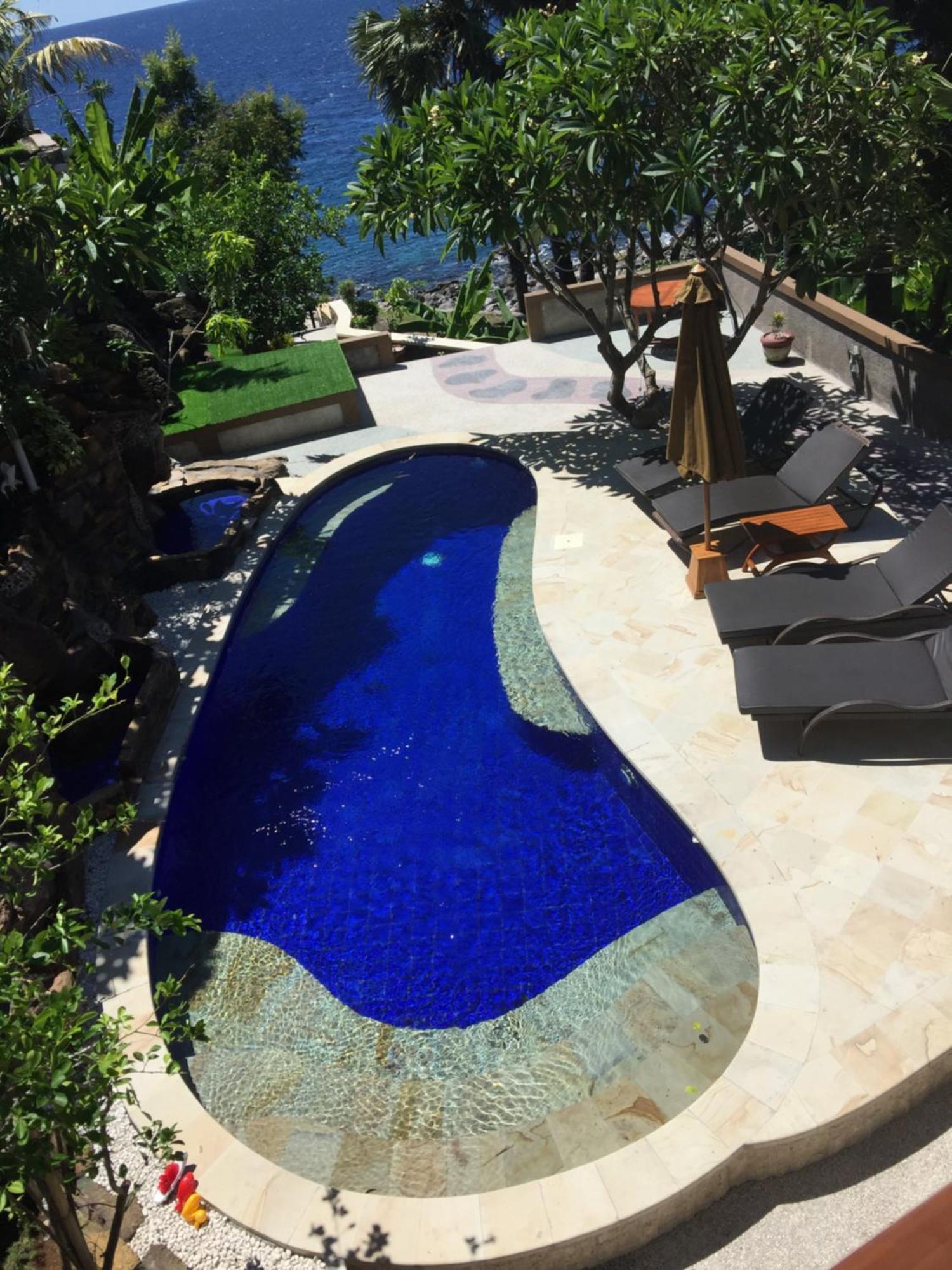 Gili Pesona Villa *
