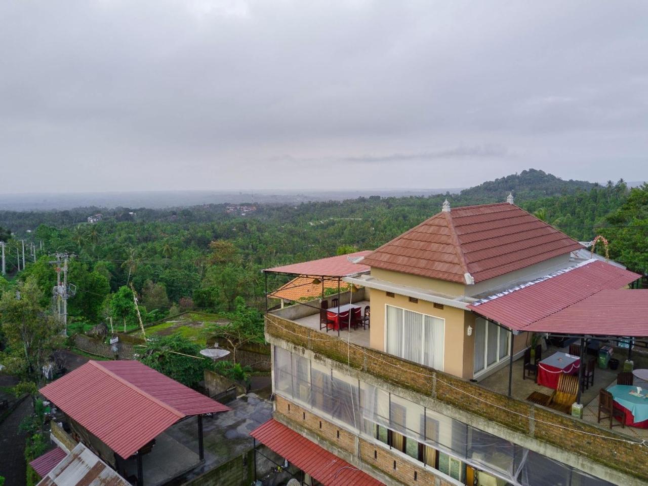 Sekumpul Bed & Breakfast *