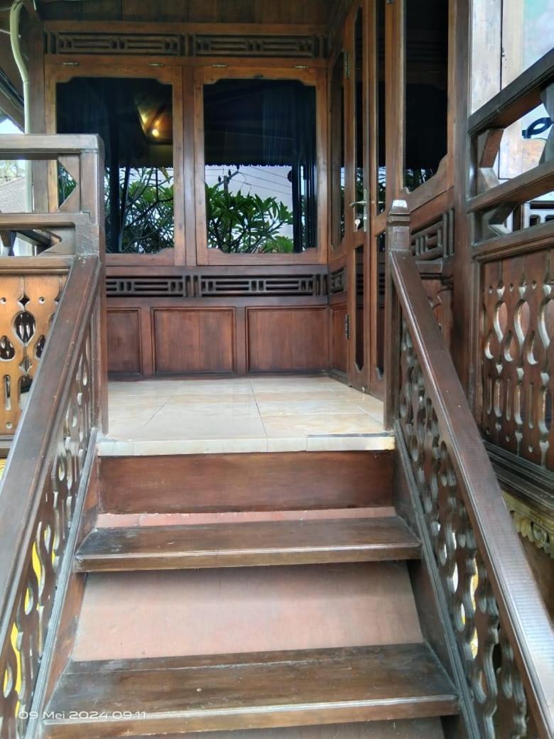 Kura Kura Villa *