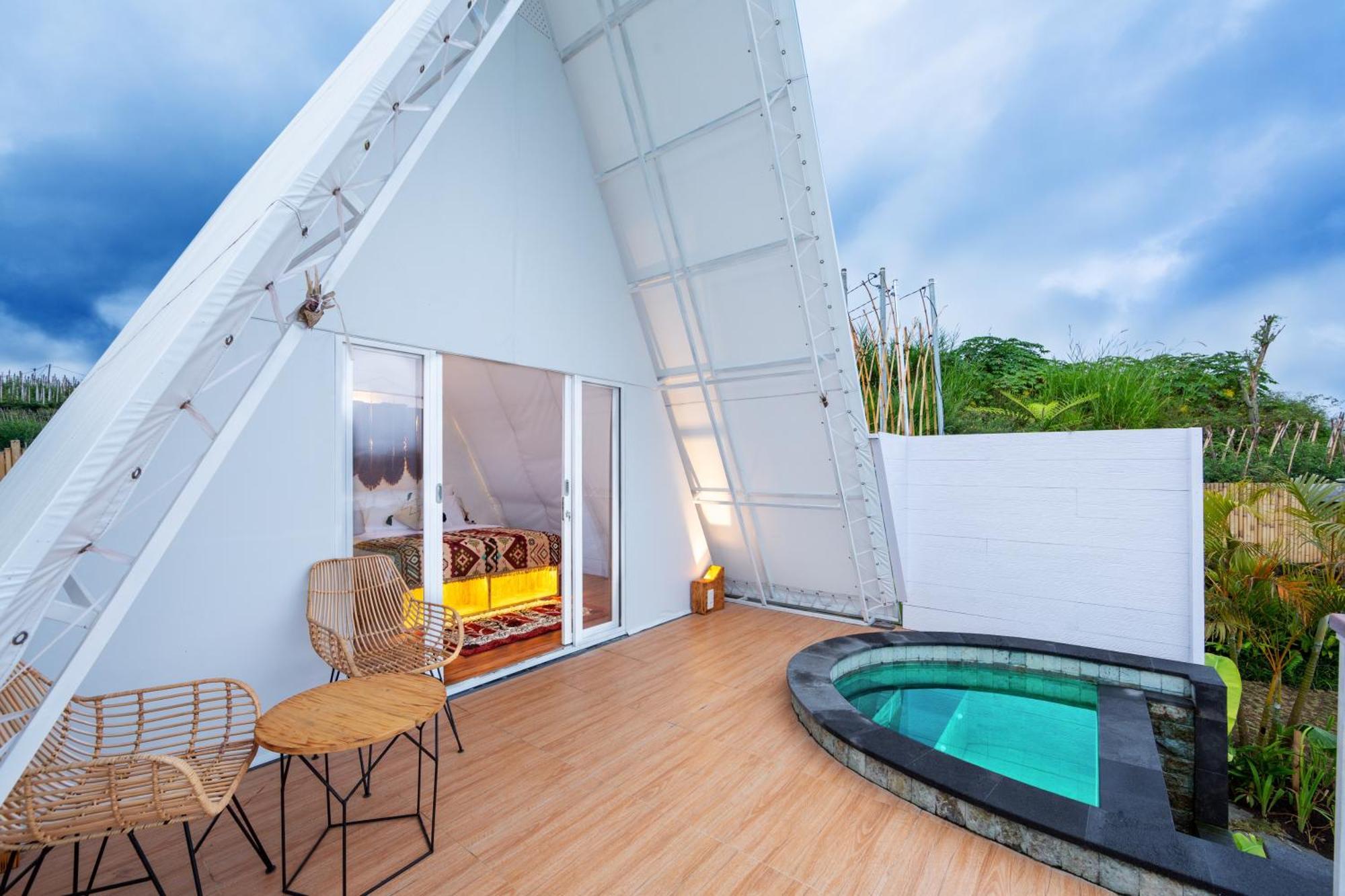 The Dewi Luxury Glamping And Natural Hotspring Kintamani (Bali)