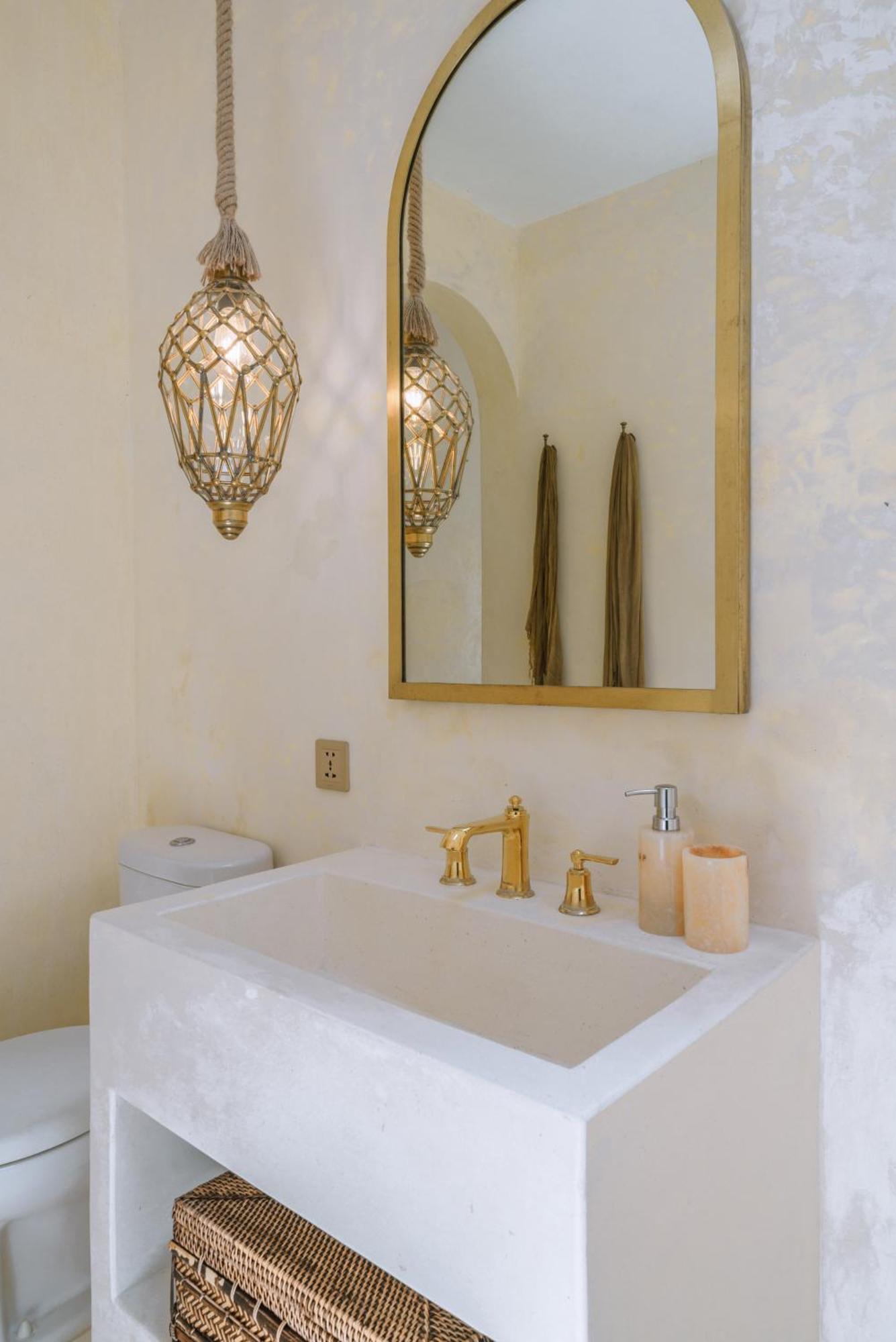 Stella: 2br Vibrant Mediterranean Oasis Villa