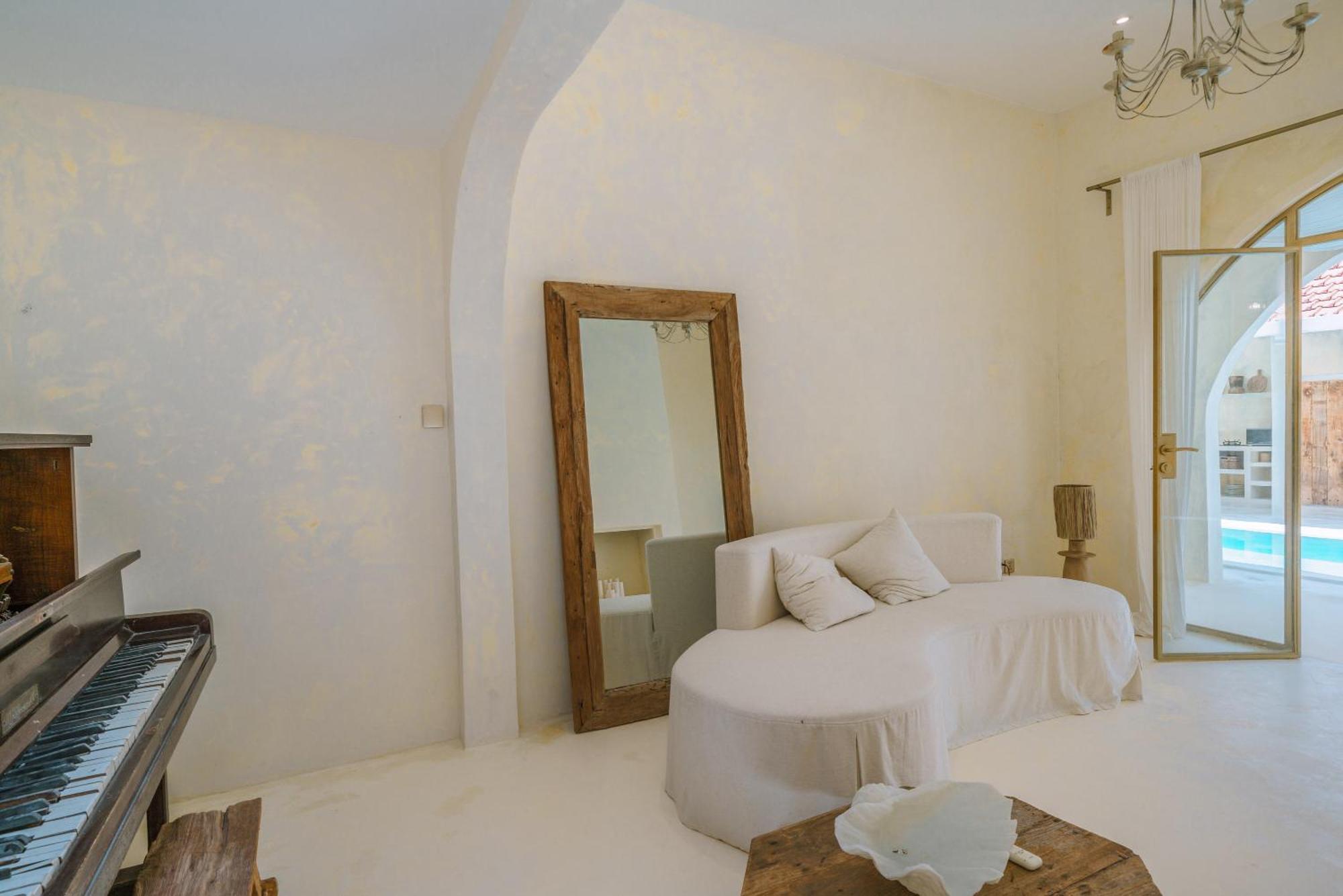 Stella: 2br Vibrant Mediterranean Oasis * Canggu (Bali)