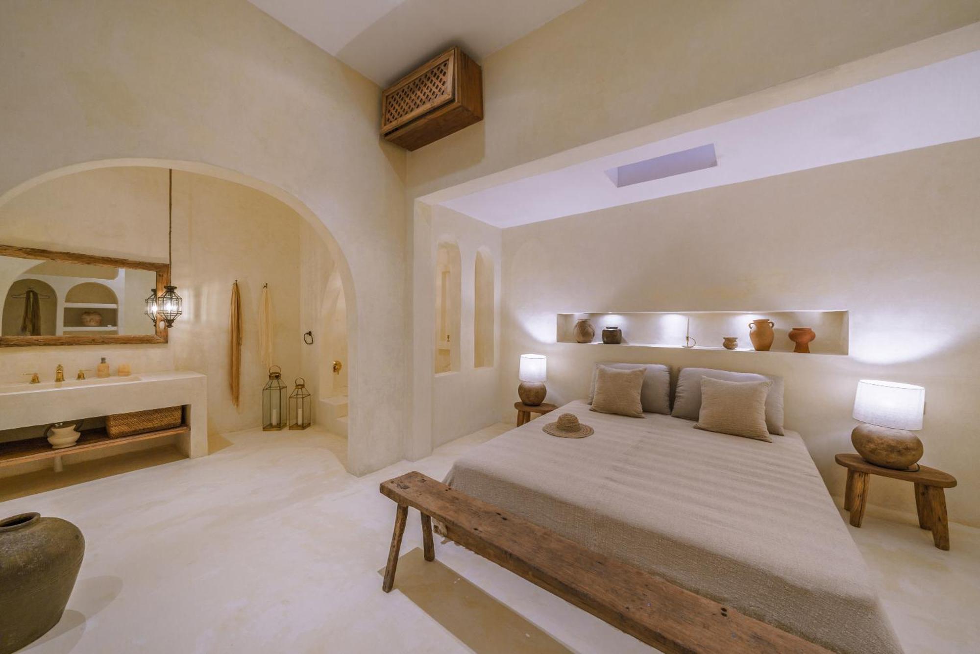 Stella: 2br Vibrant Mediterranean Oasis