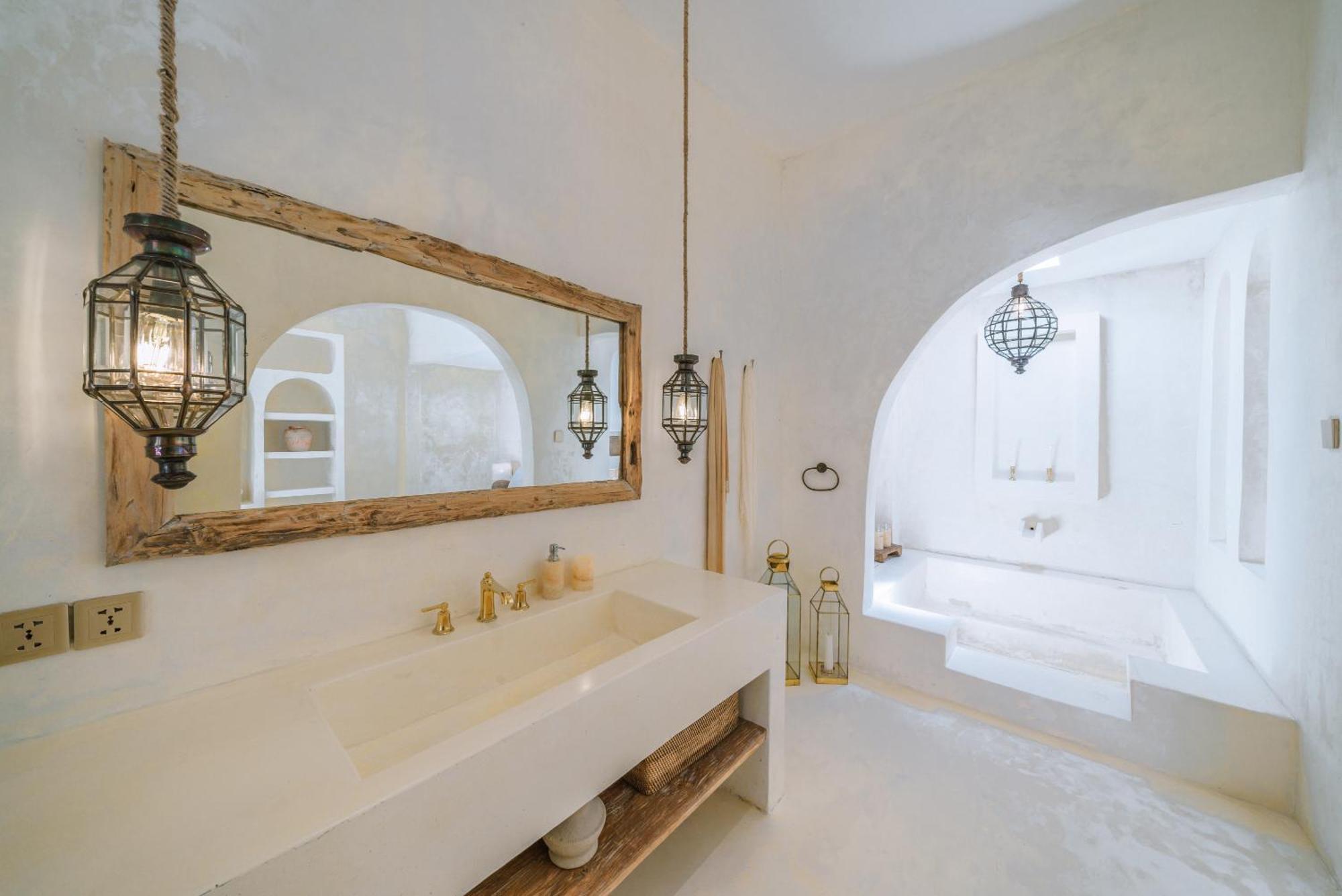 Stella: 2br Vibrant Mediterranean Oasis *