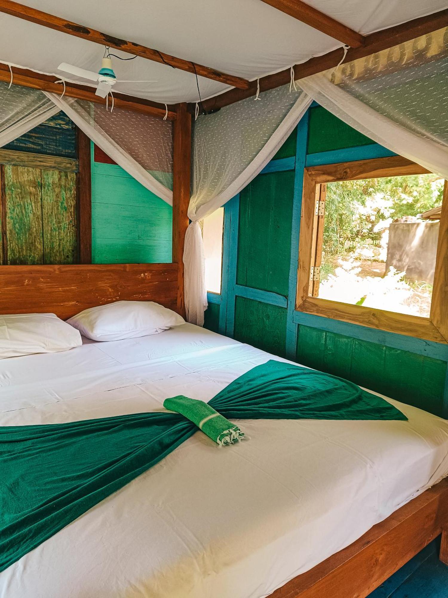 Alaya Lodge Pemuteran (Bali)