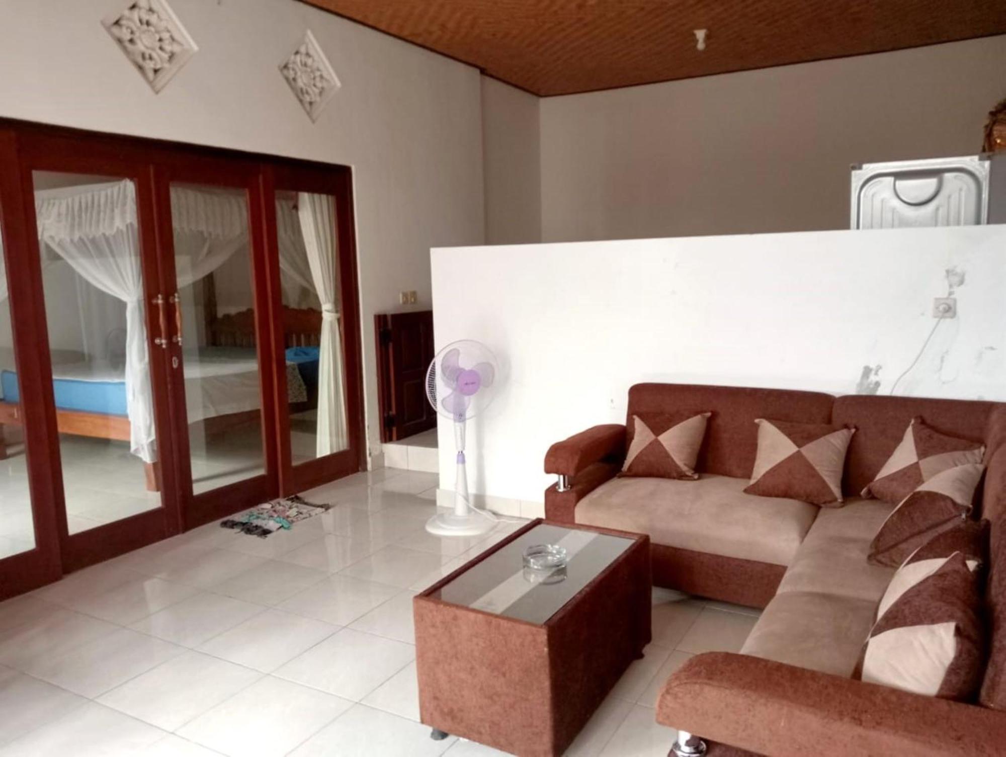 Rumah Wayans Lipah