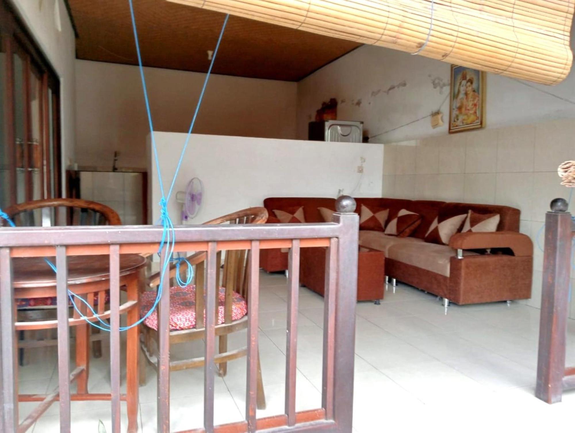 Rumah Wayans Lipah Bed & Breakfast 2*