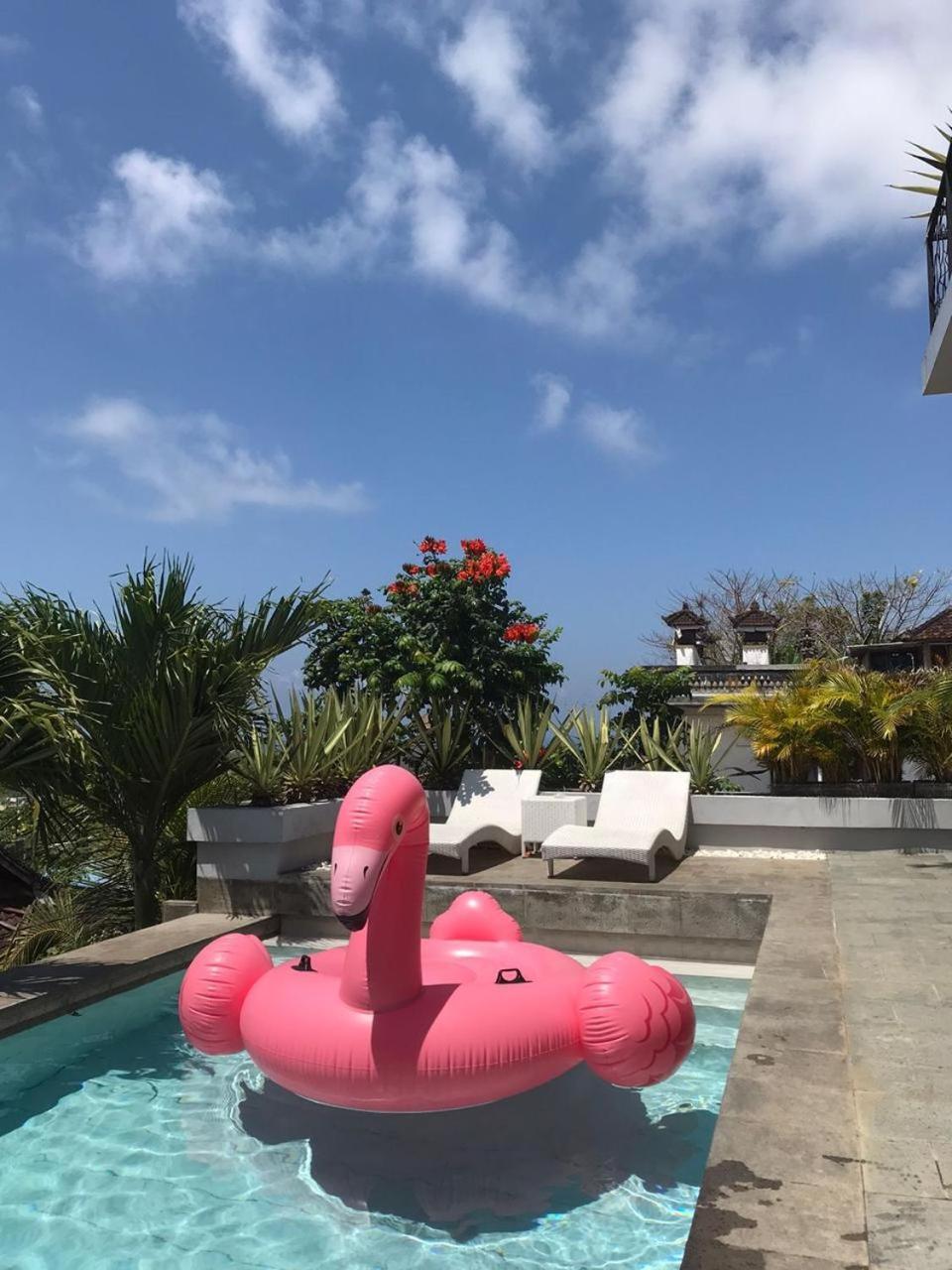 Elmina Bali * Uluwatu (Bali)