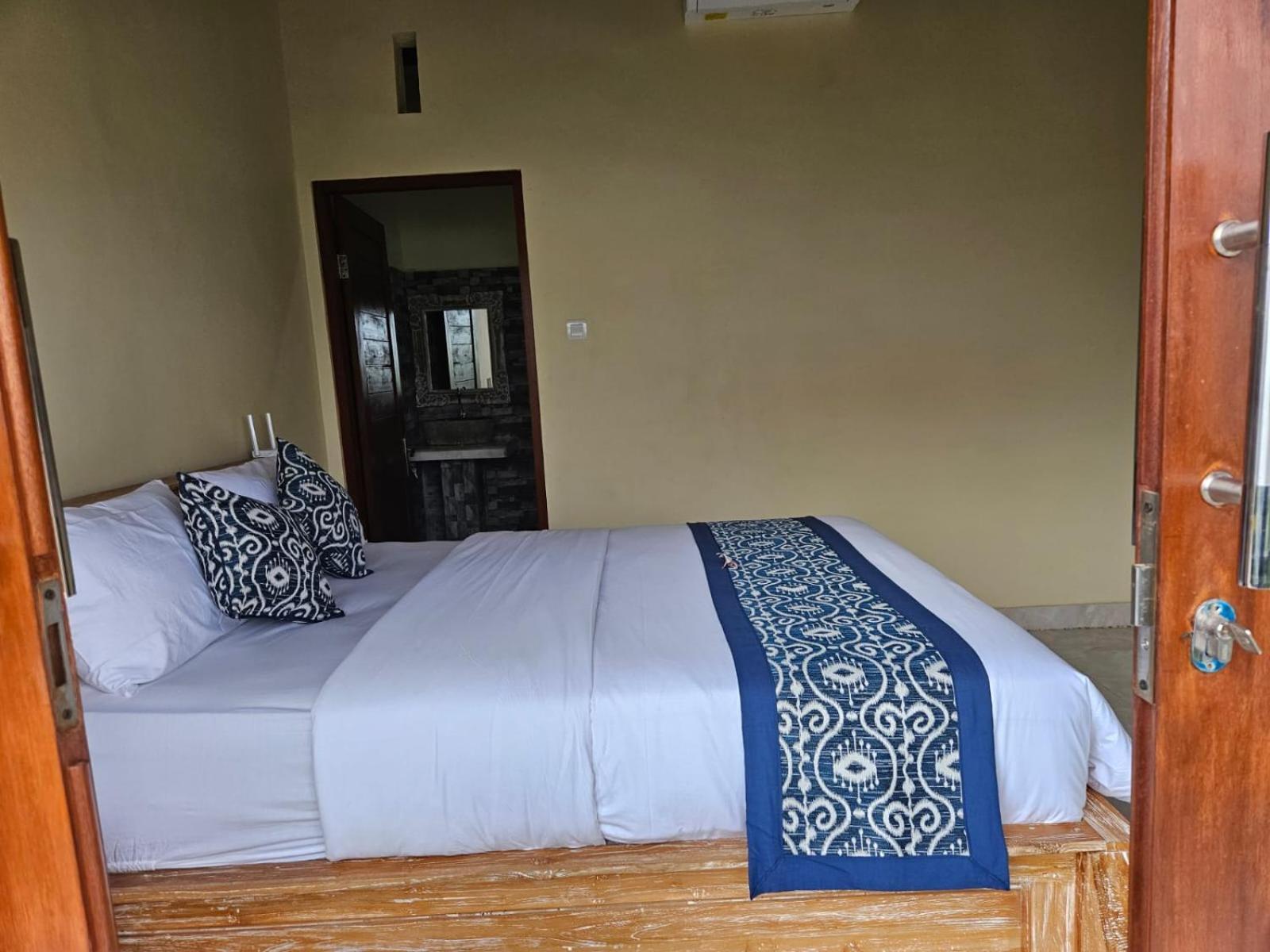 Krisna Tapan Guest house