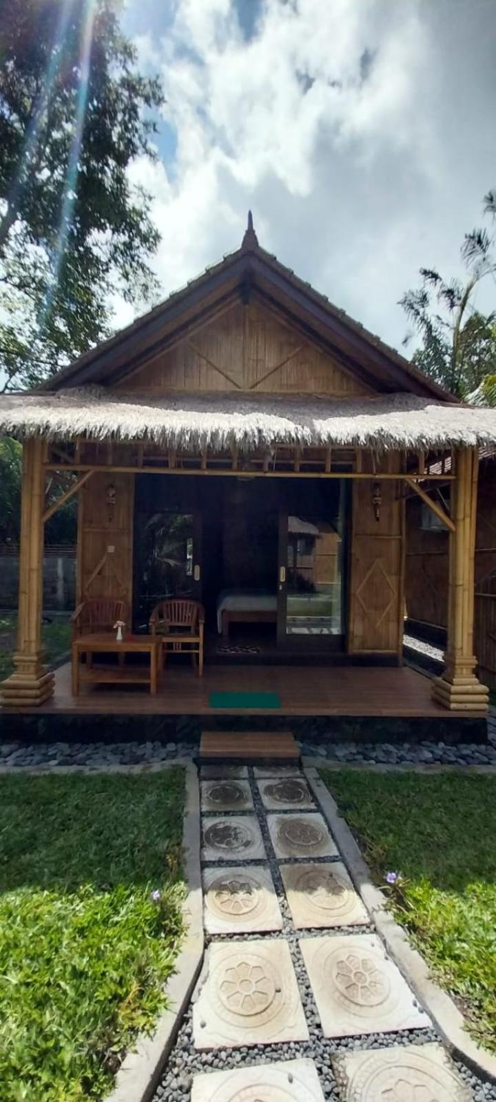 Wisma tamu Sapta Sallaca Selat