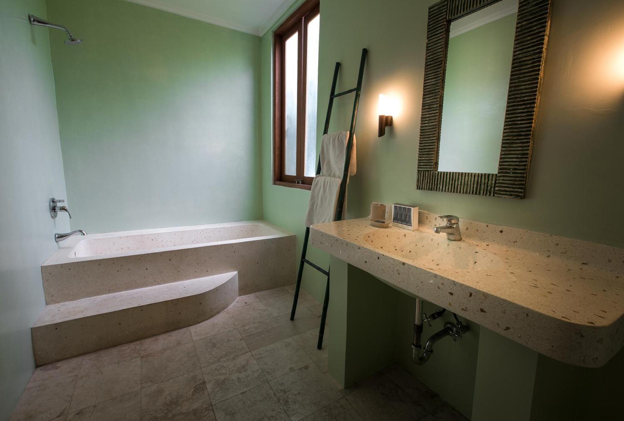 Hotel Ecosfera Hotel, Yoga & 3*