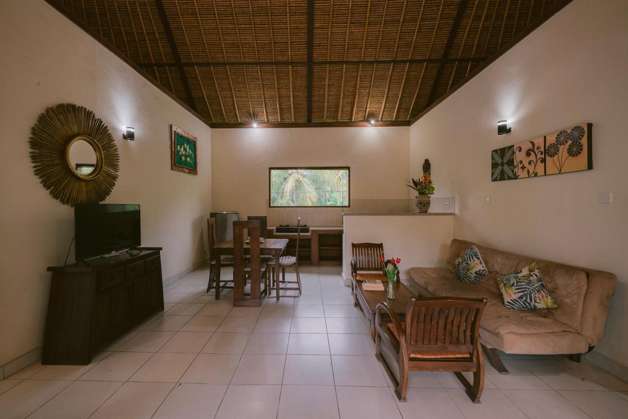 Medewi Bay Retreat Pulukan