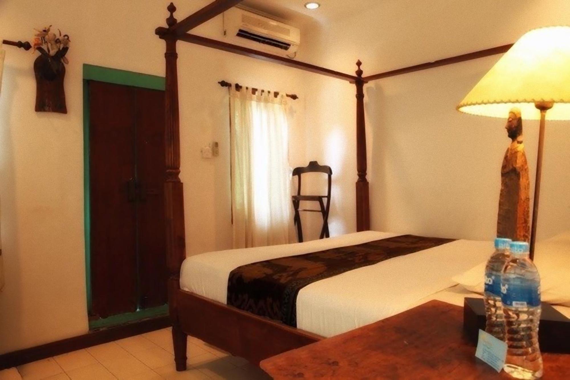 Sunhouse 3* Sanur (Bali)