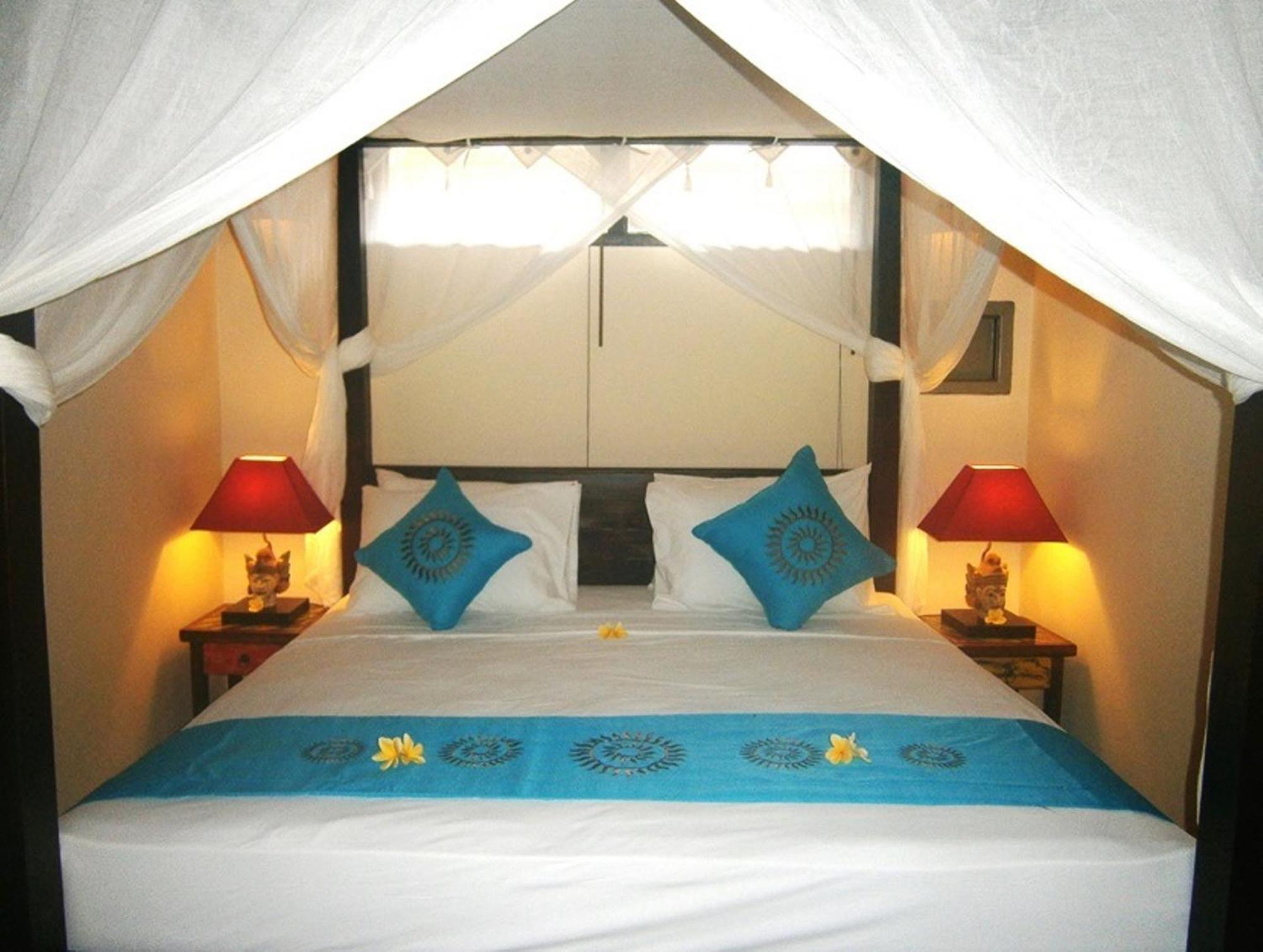 Sama's And Bed & Breakfast