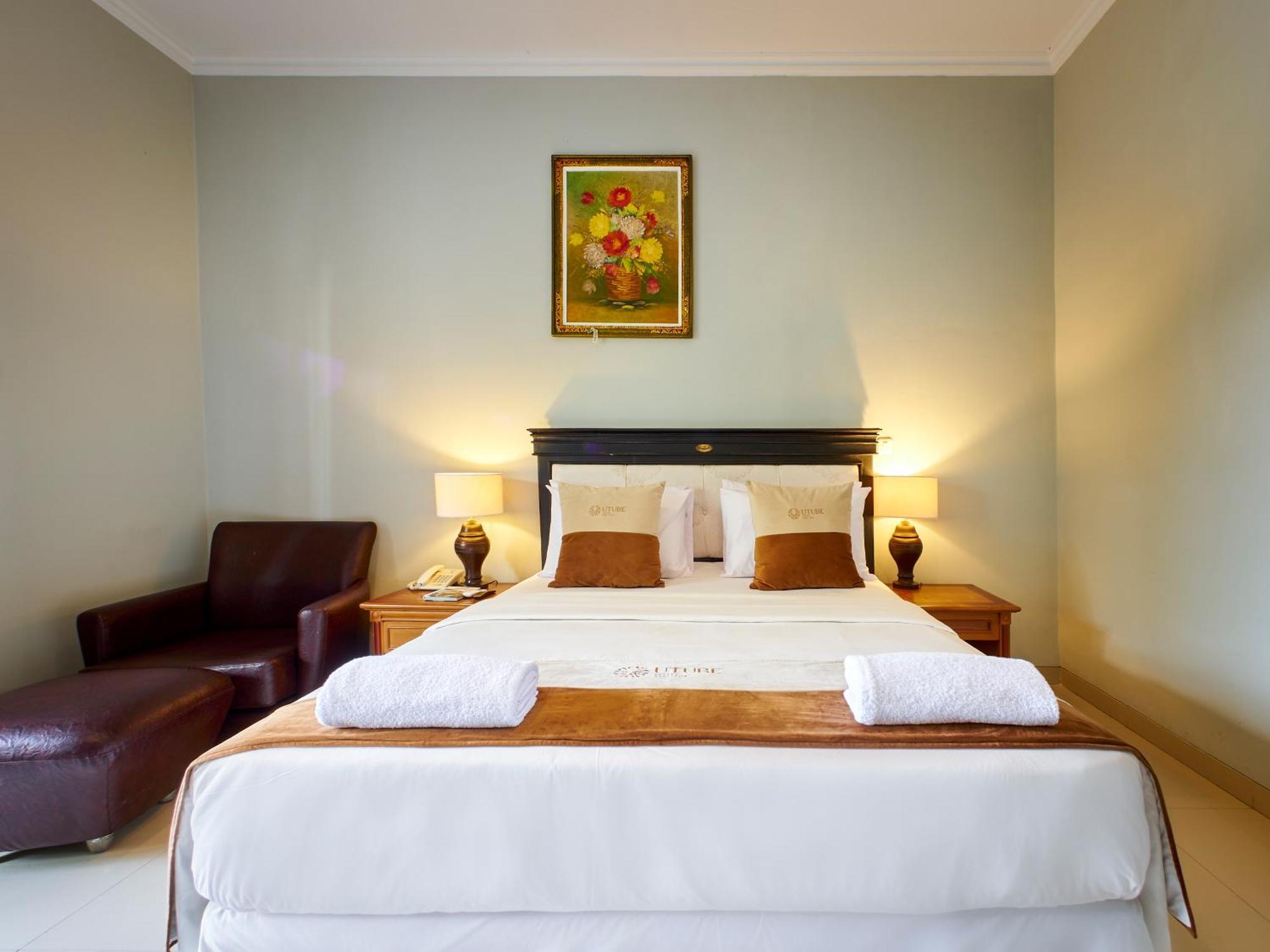 U Tube Hotel 3*