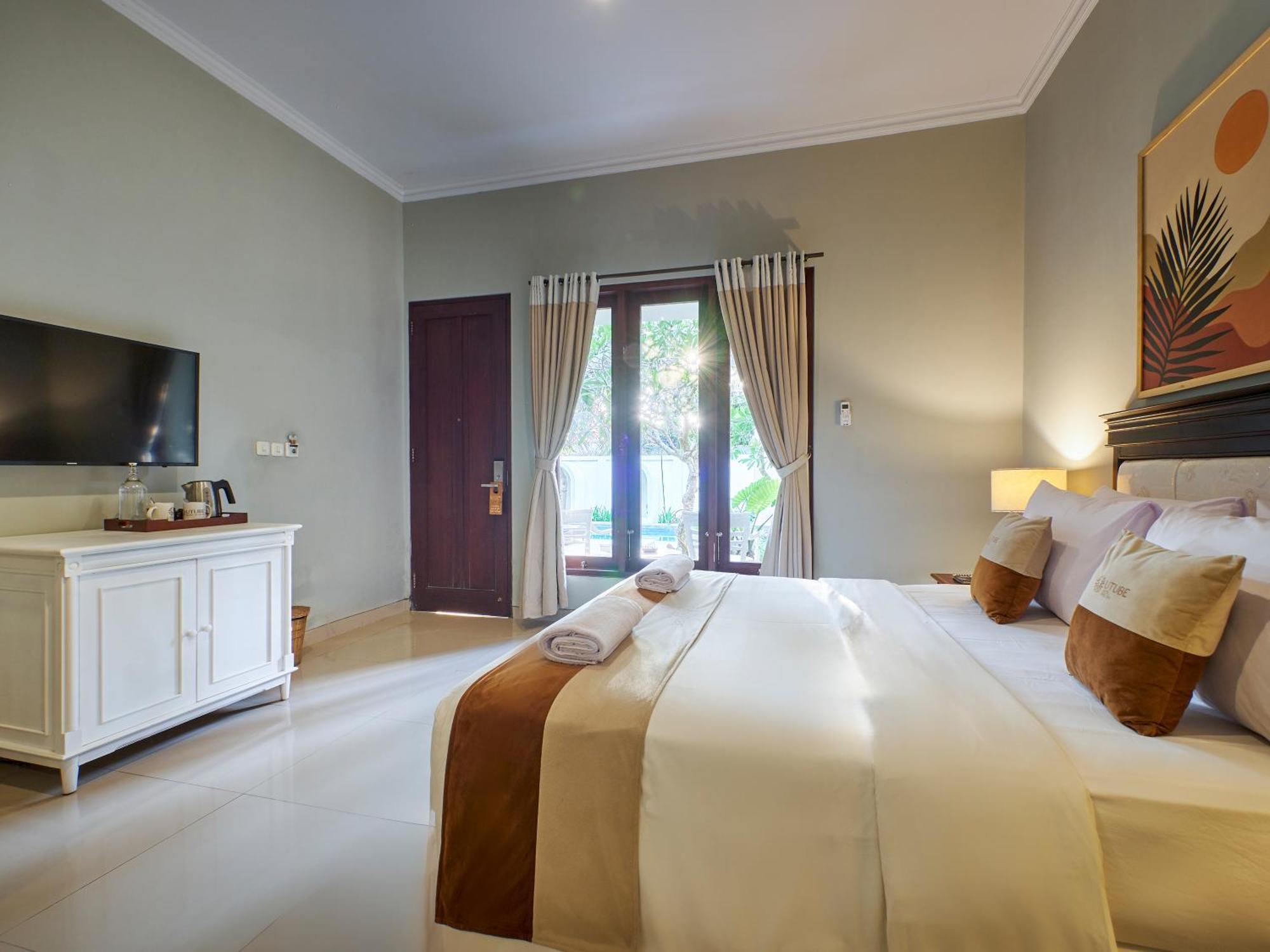 Hotel U Tube