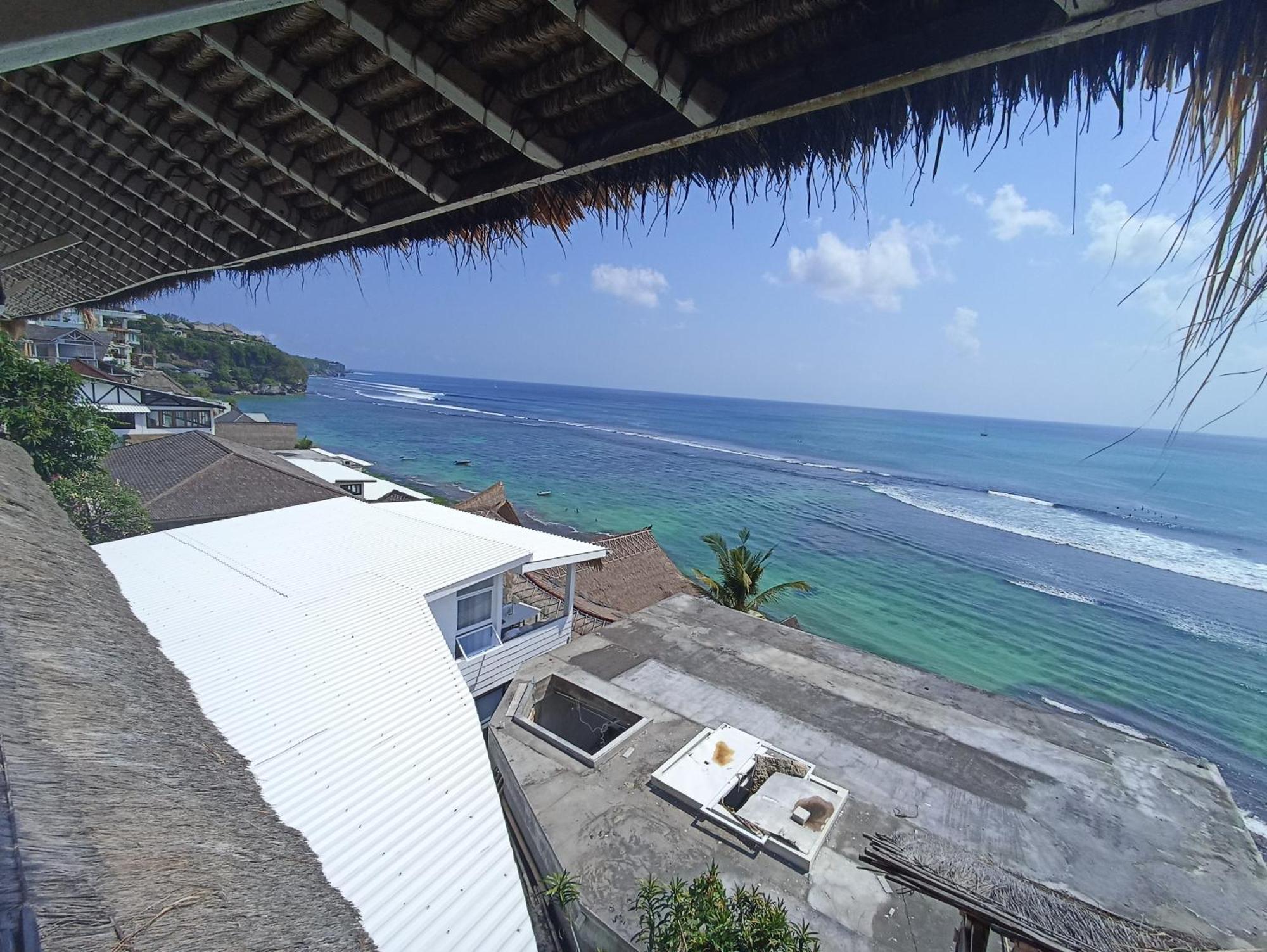 Sal Secret Spot 3* Pecatu (Bali)