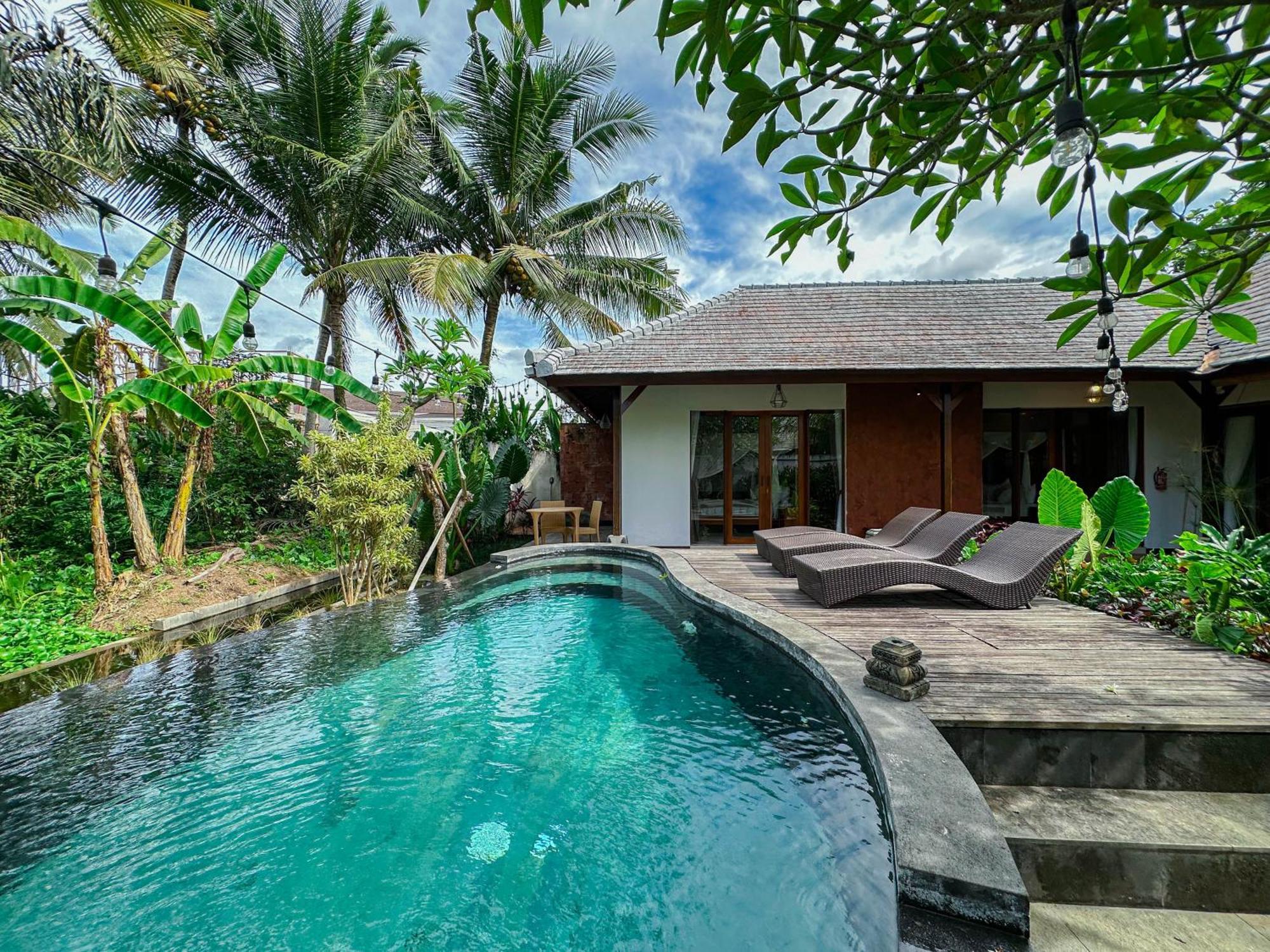 Kakul Villas & Suites