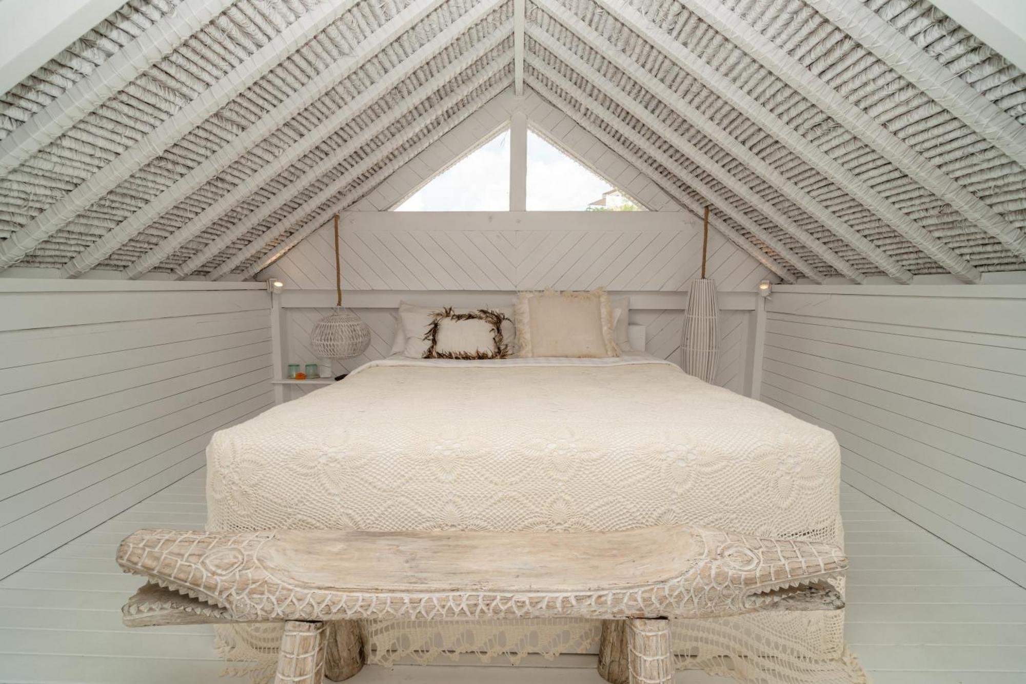Gravity Eco Boutique - Adults Only