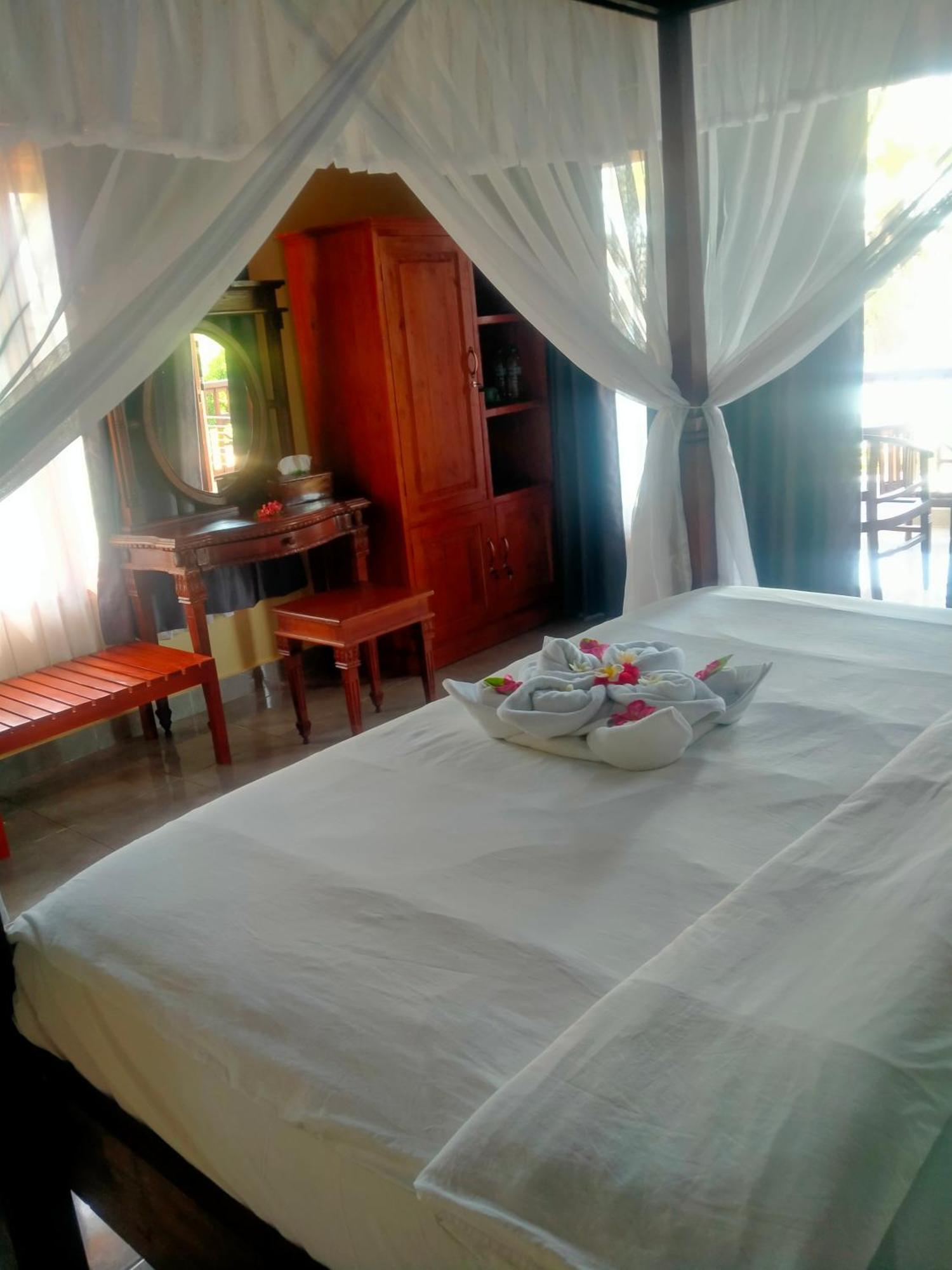 Coral Bay Bali Bed & Breakfast