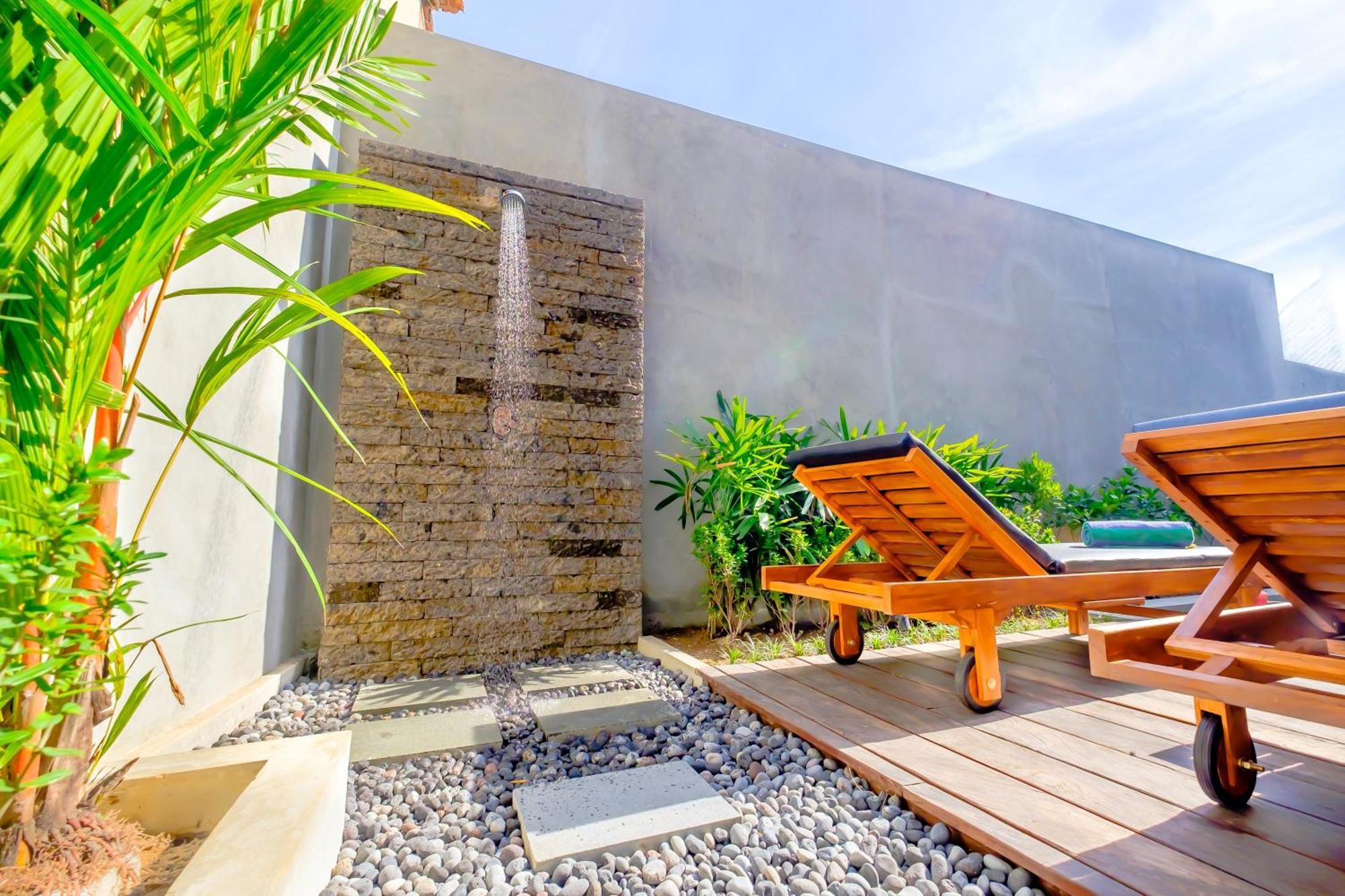 Wooden Paradise Tempat Tidur & Sarapan