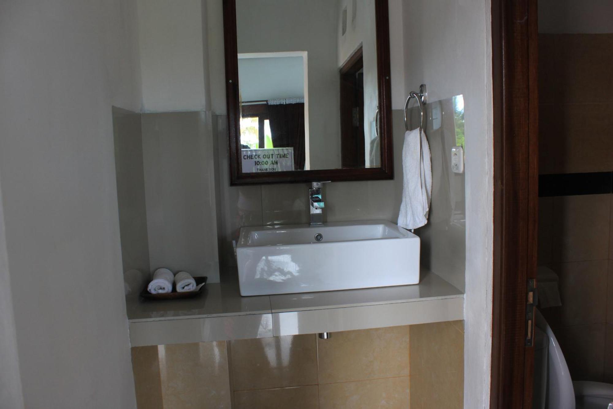 Guest house Kubu Nusa 2*