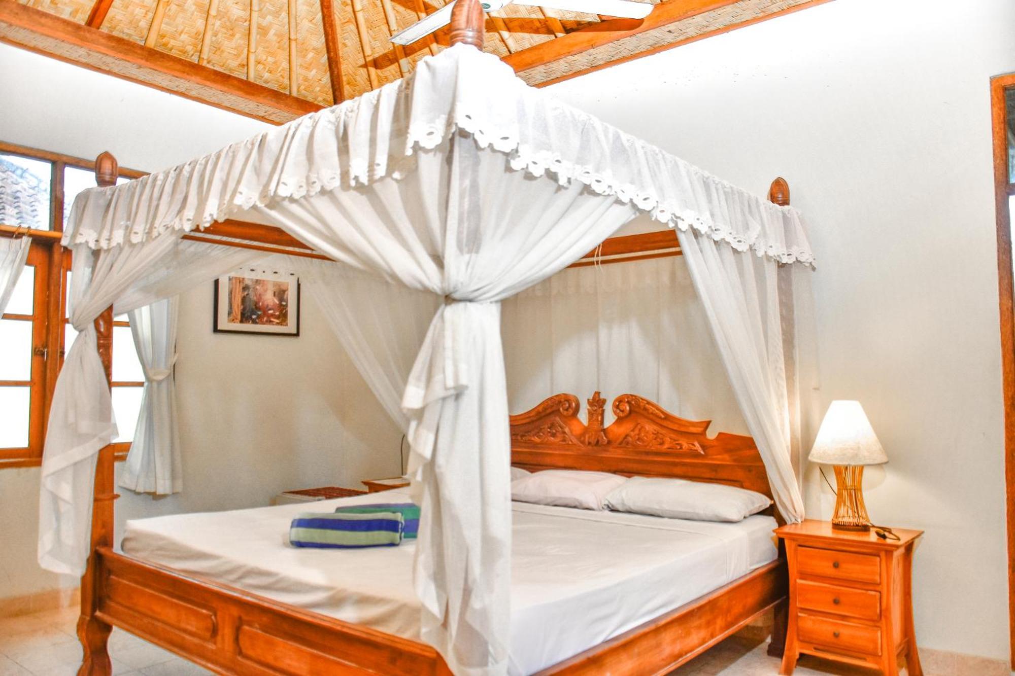 Ganesha Guest house *
