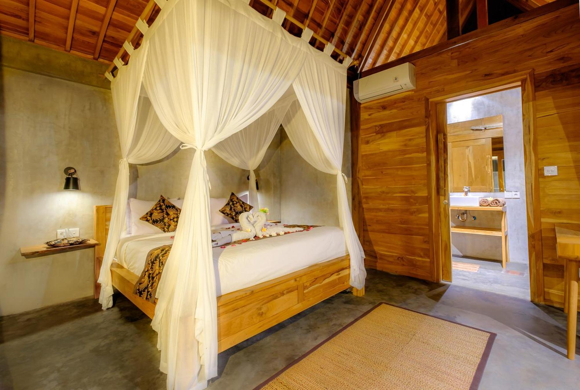 Wooden Paradise 3* Canggu (Bali)